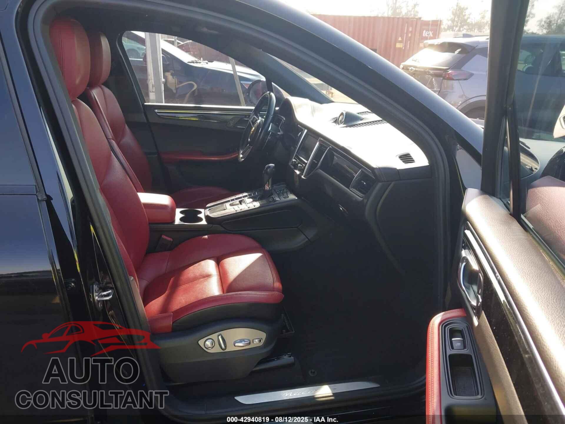 PORSCHE MACAN 2015 - WP1AB2A58FLB42655
