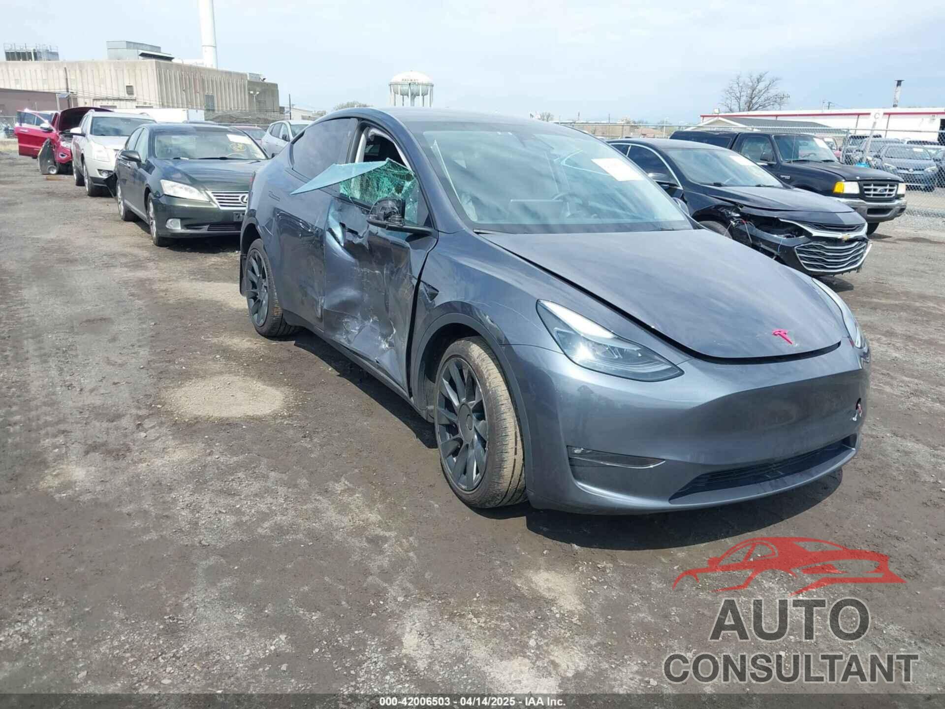TESLA MODEL Y 2023 - 7SAYGDEE6PF763486