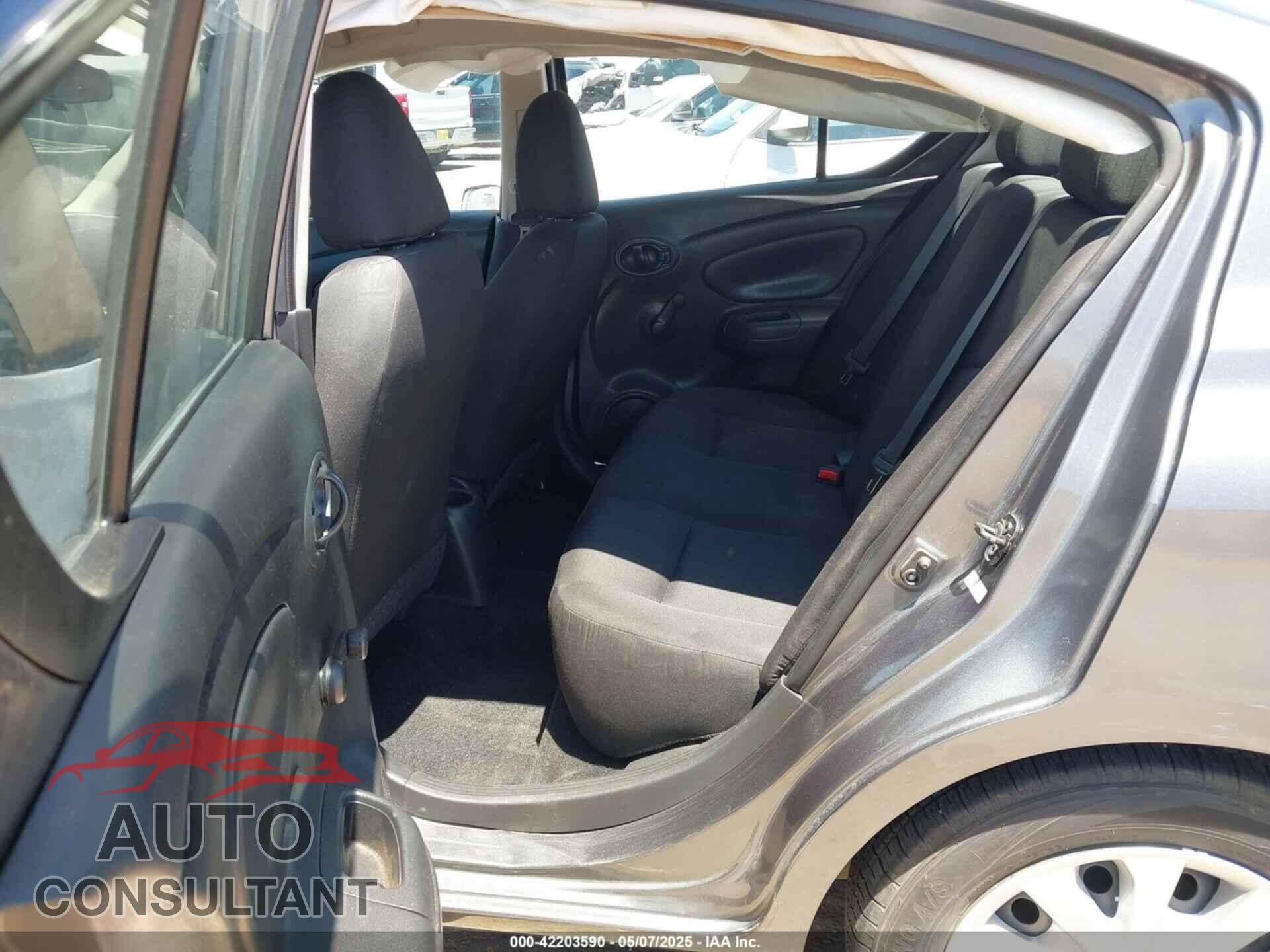 NISSAN VERSA 2019 - 3N1CN7AP4KL817841