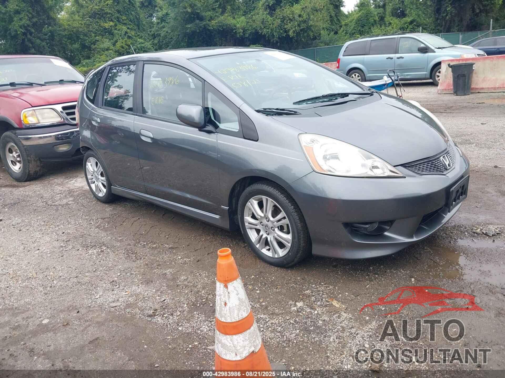 HONDA FIT 2011 - JHMGE8G55BC003363