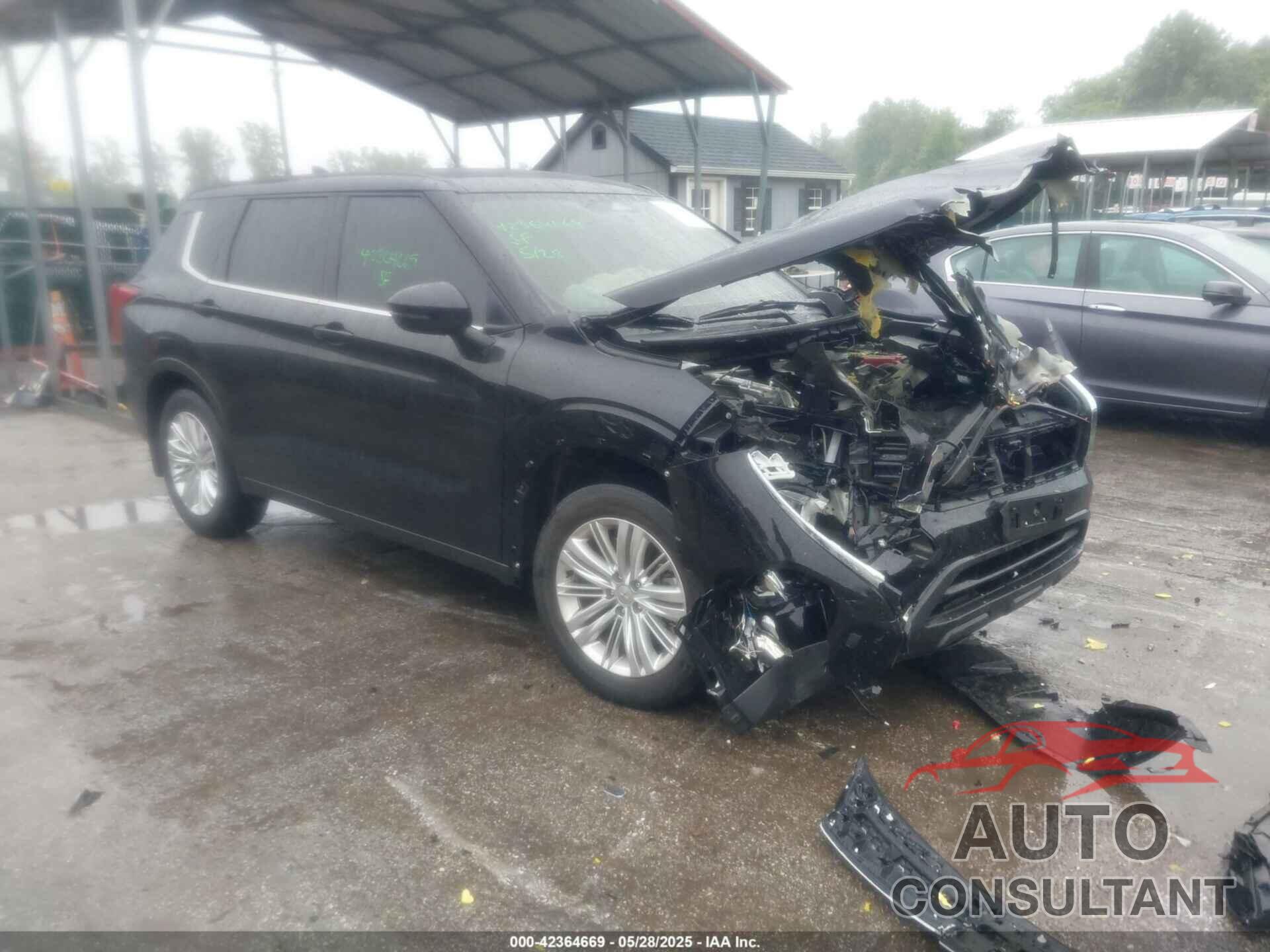 MITSUBISHI OUTLANDER 2023 - JA4J4TA81PZ009627