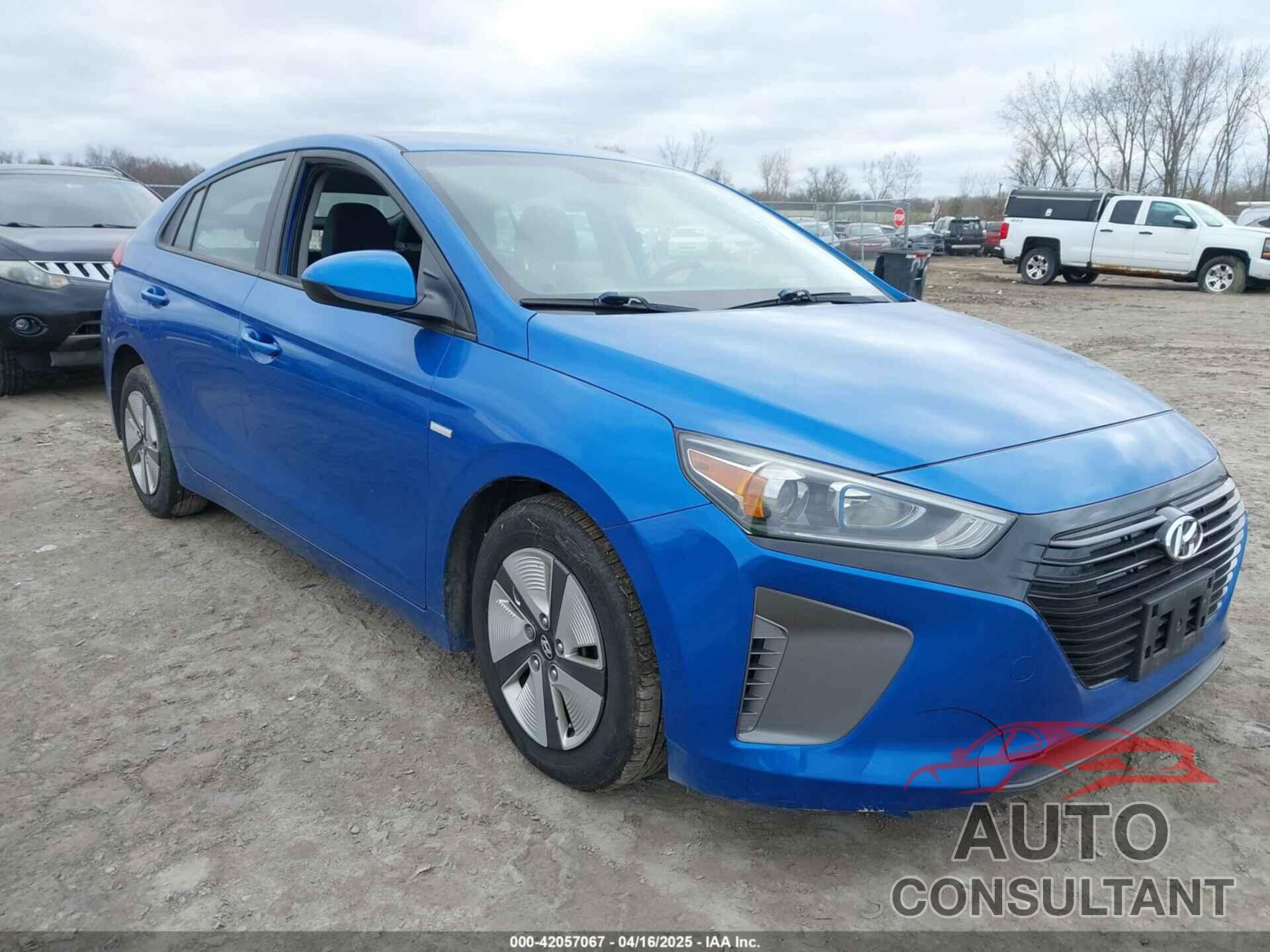 HYUNDAI IONIQ HYBRID 2017 - KMHC65LC7HU024102
