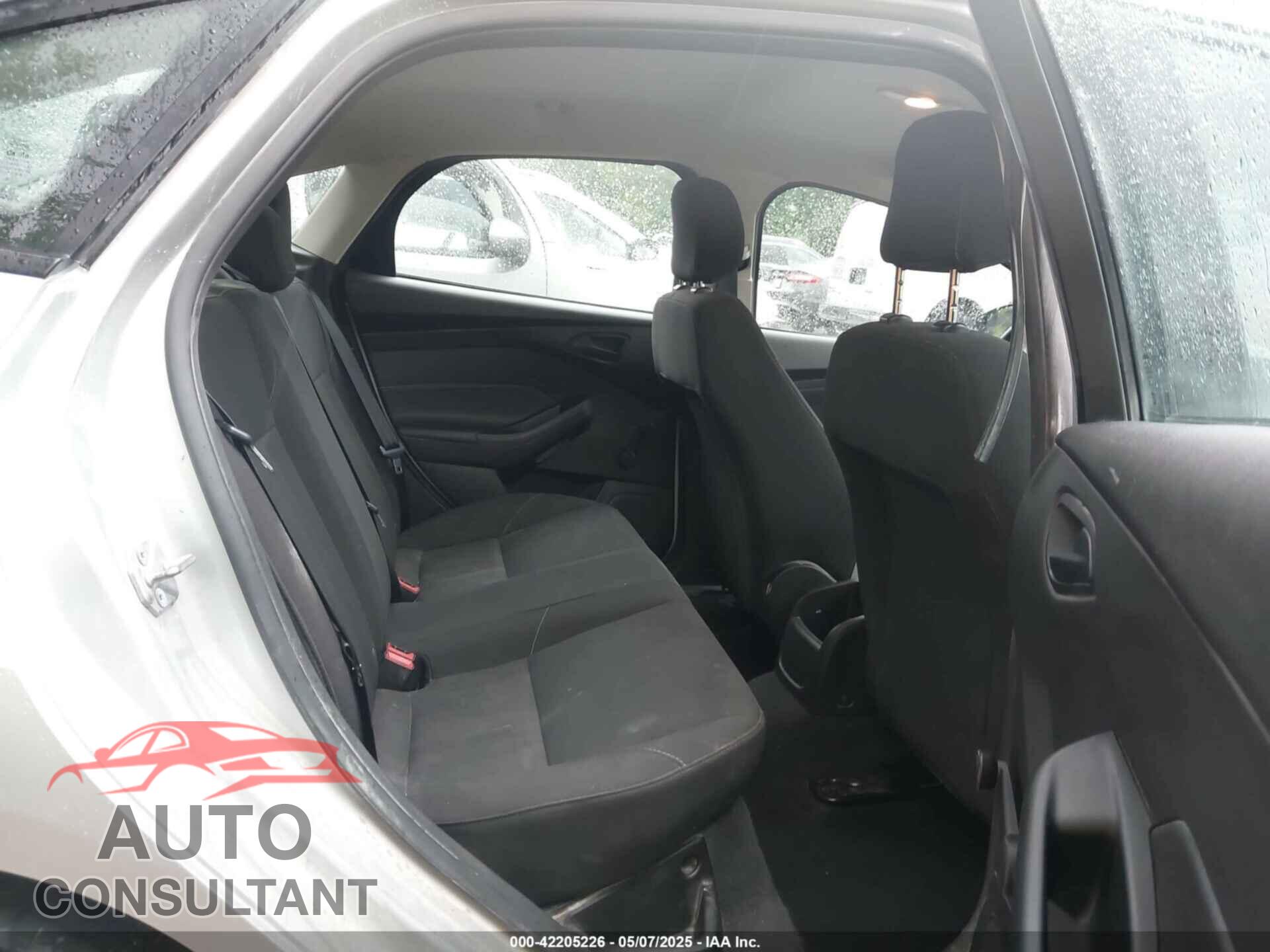 FORD FOCUS 2016 - 1FADP3E26GL404962