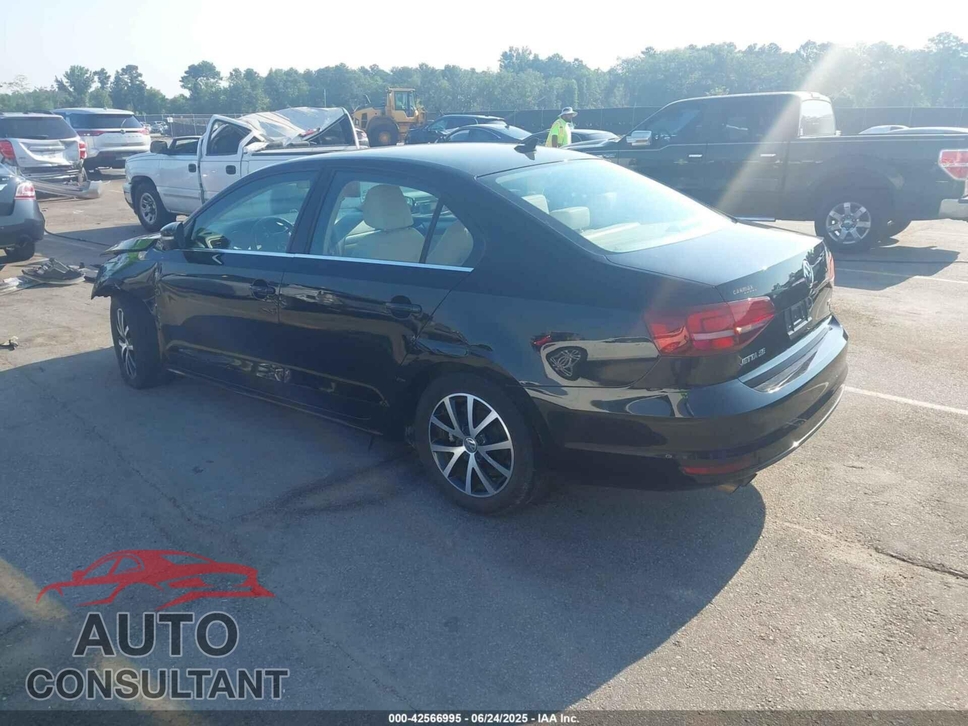 VOLKSWAGEN JETTA 2017 - 3VWDB7AJ7HM258579