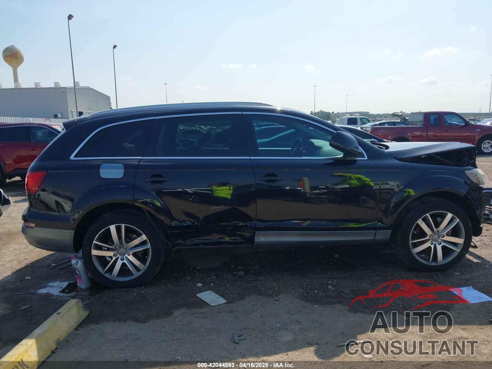 AUDI Q7 2012 - WA1LGAFE6CD003820