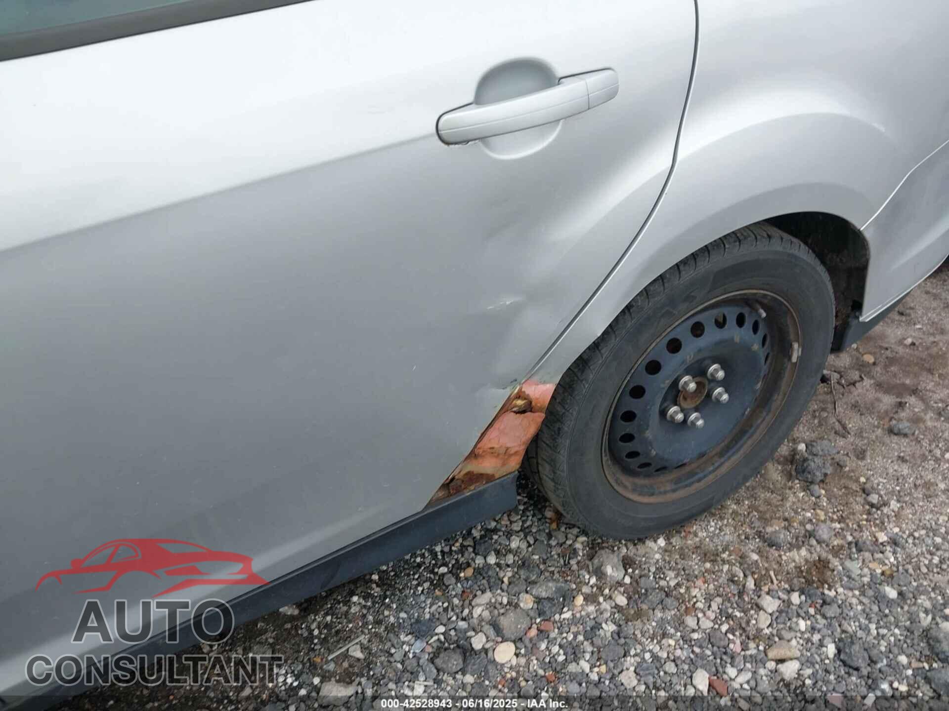FORD FOCUS 2012 - 1FAHP3F29CL353872