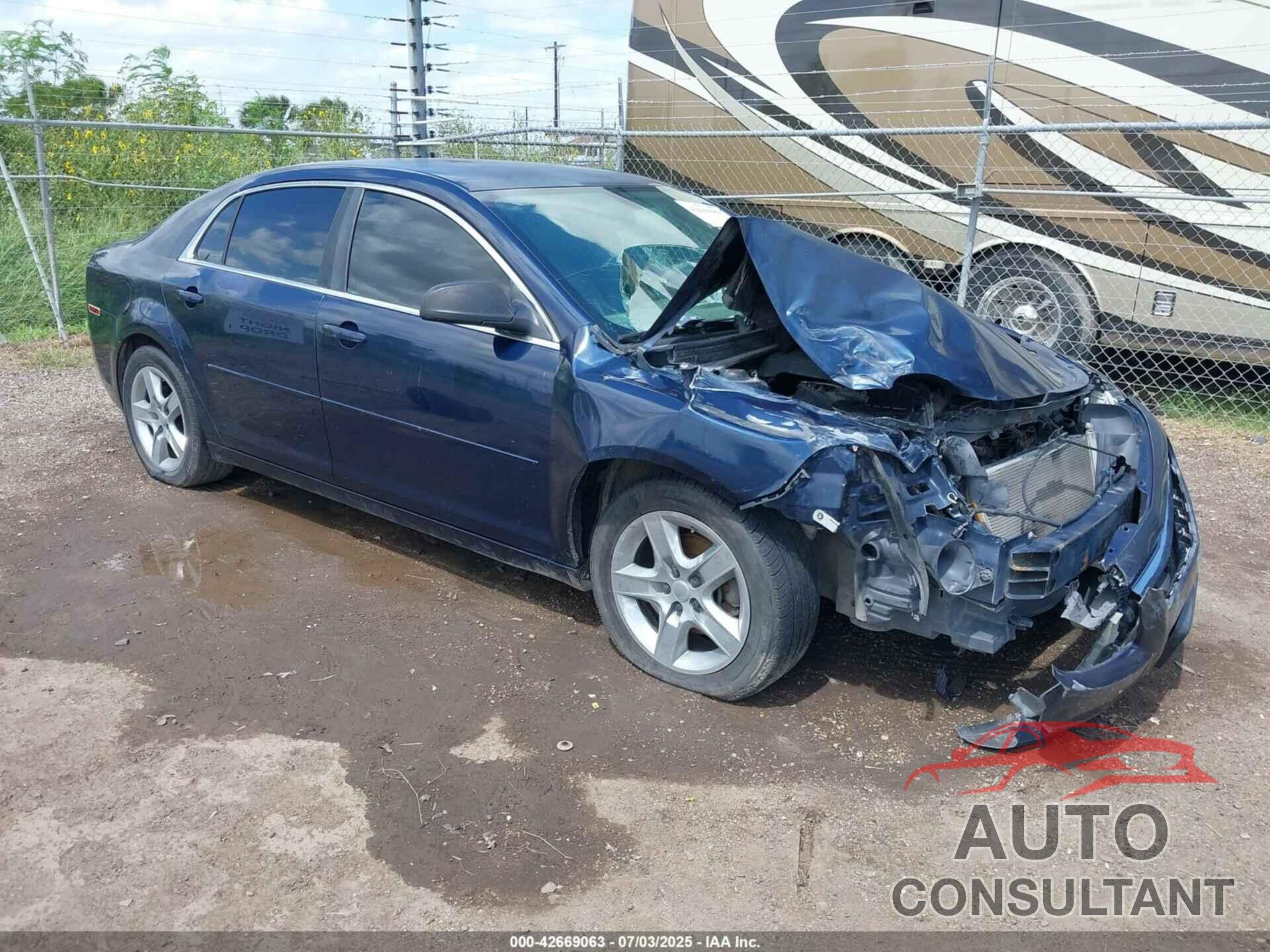 CHEVROLET MALIBU 2011 - 1G1ZB5E18BF217420