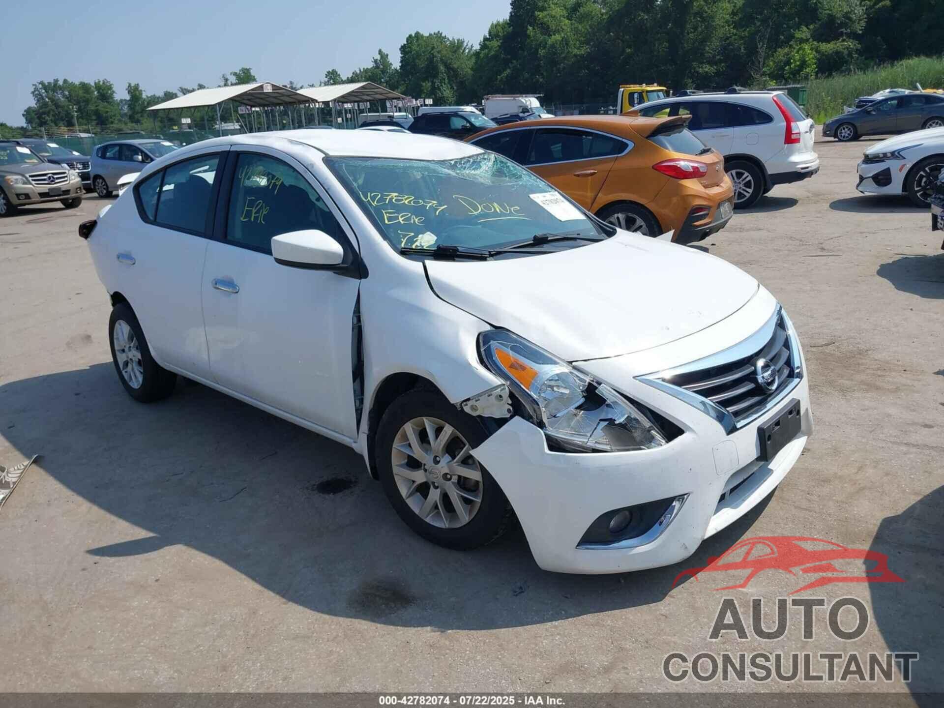 NISSAN VERSA 2019 - 3N1CN7AP7KL804937