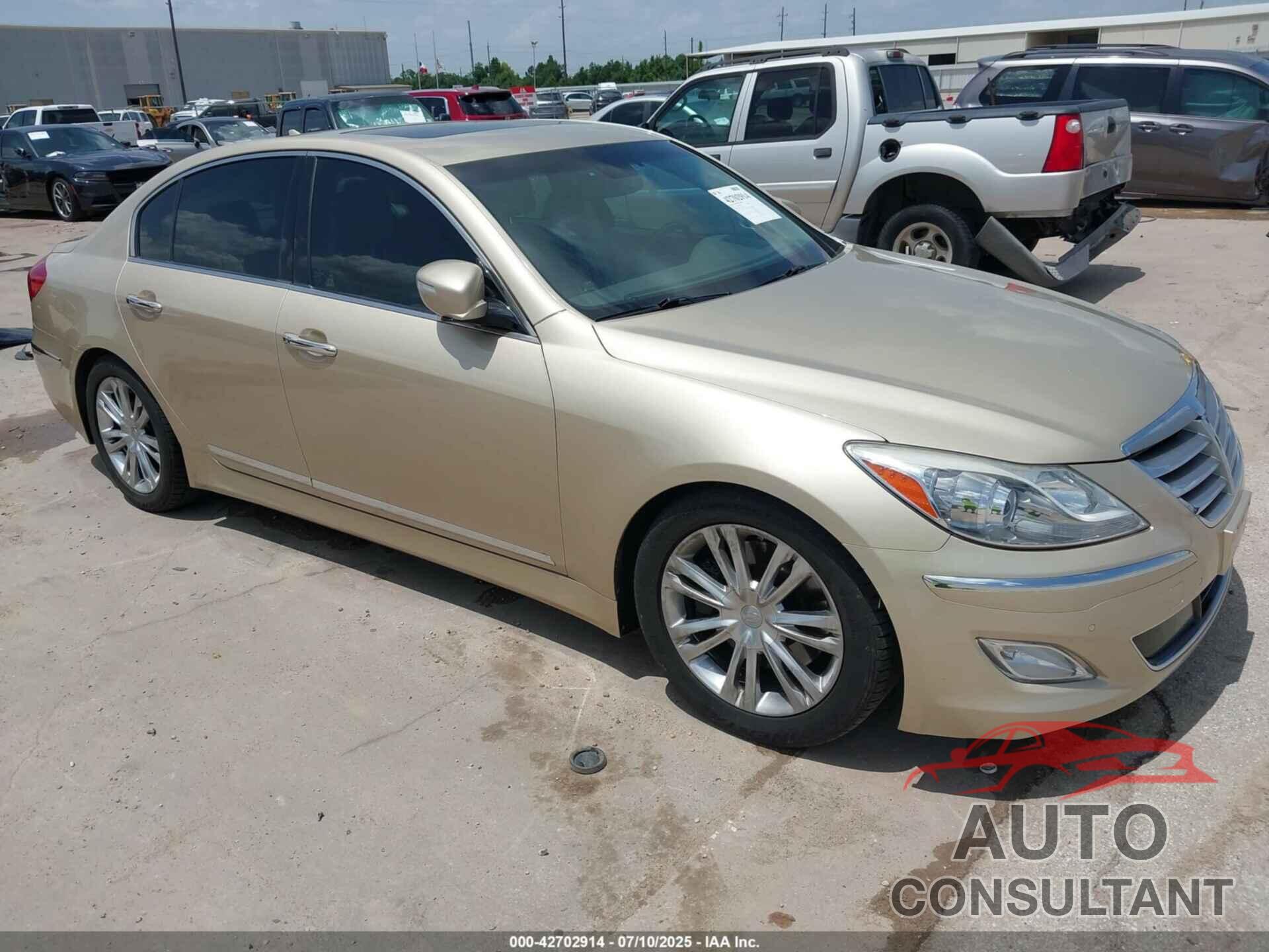 HYUNDAI GENESIS 2012 - KMHGC4DFXCU155983