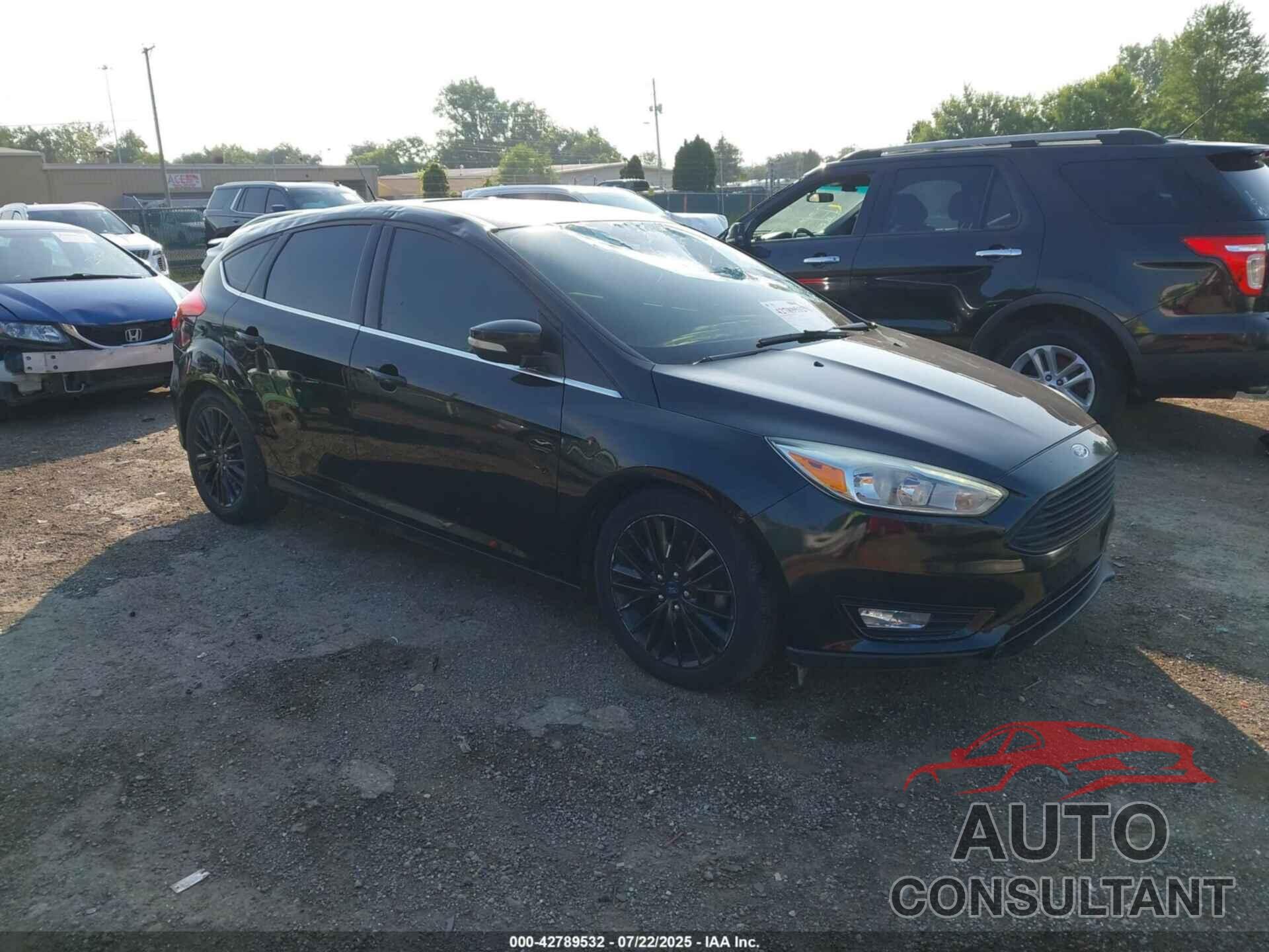 FORD FOCUS 2015 - 1FADP3N29FL247491