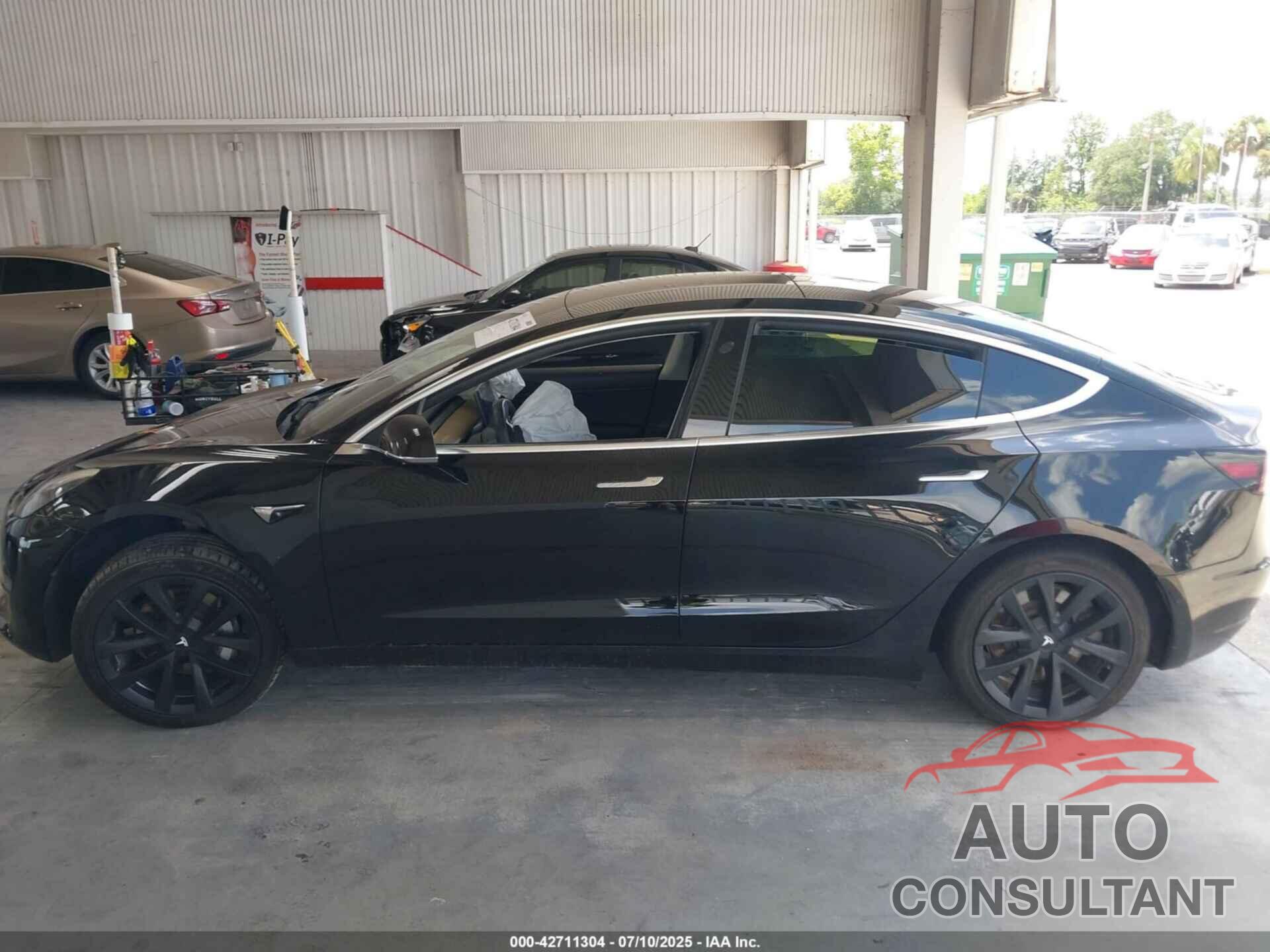 TESLA MODEL 3 2019 - 5YJ3E1EB3KF451765
