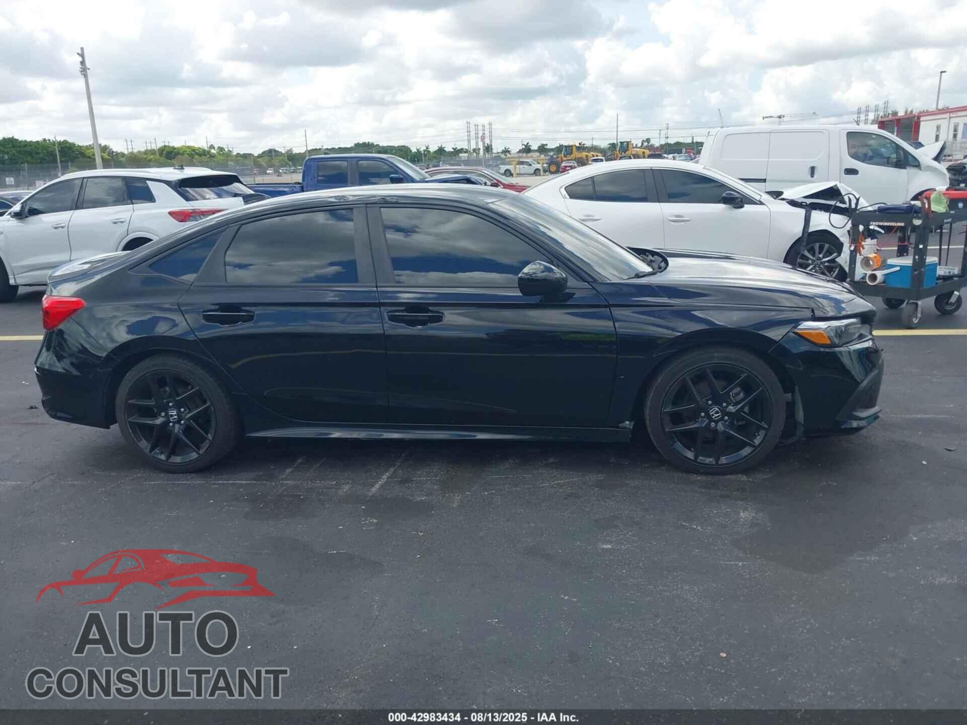 HONDA CIVIC 2023 - 2HGFE2F52PH520038