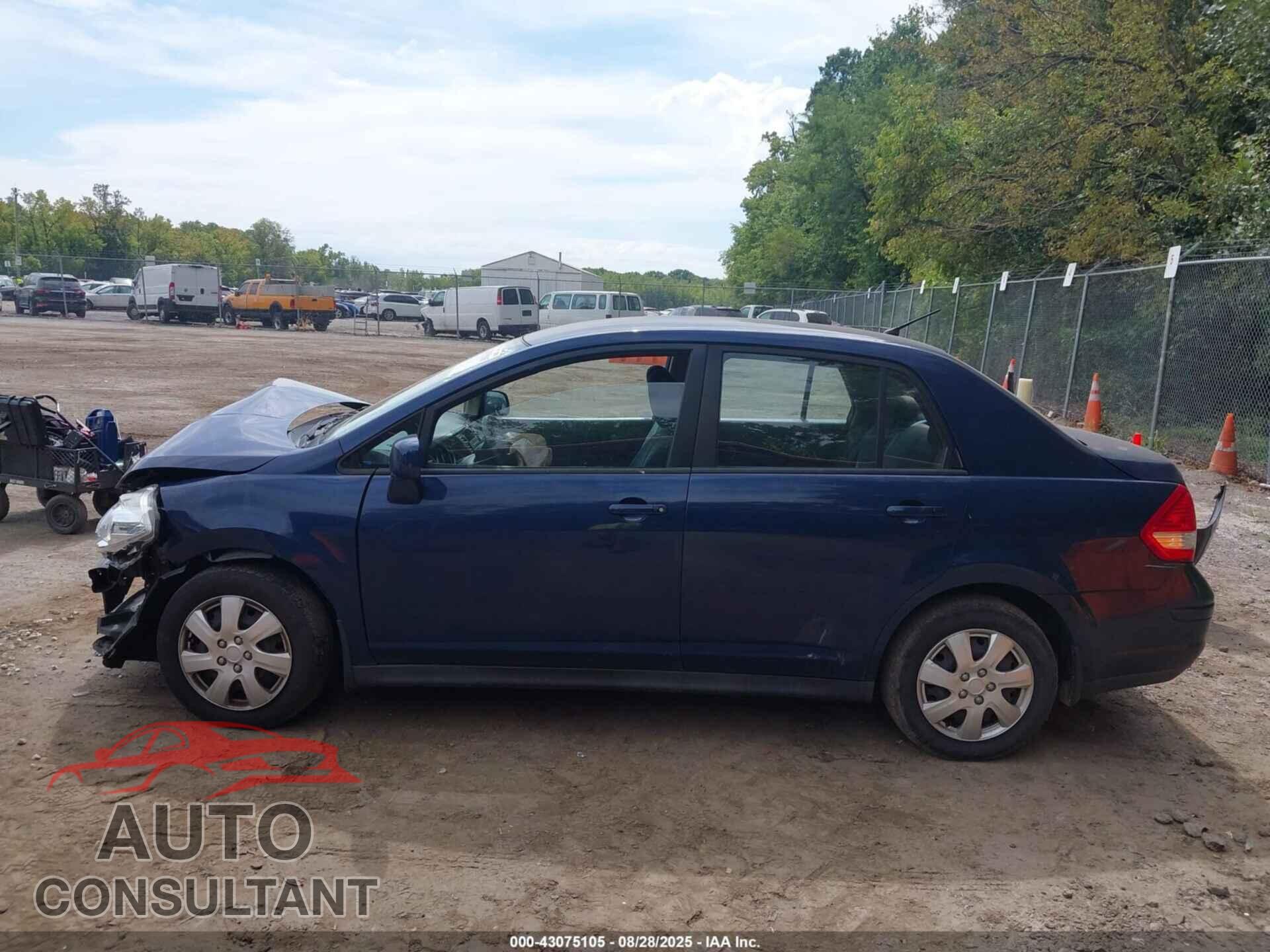 NISSAN VERSA 2011 - 3N1BC1AP8BL362006
