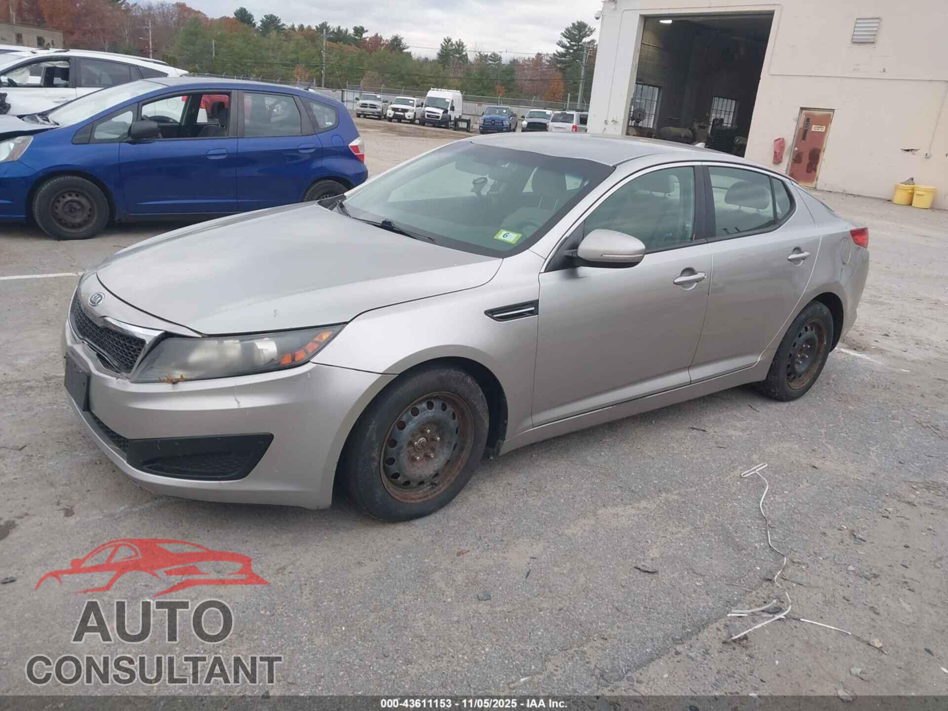 KIA OPTIMA 2011 - KNAGM4A77B5110861
