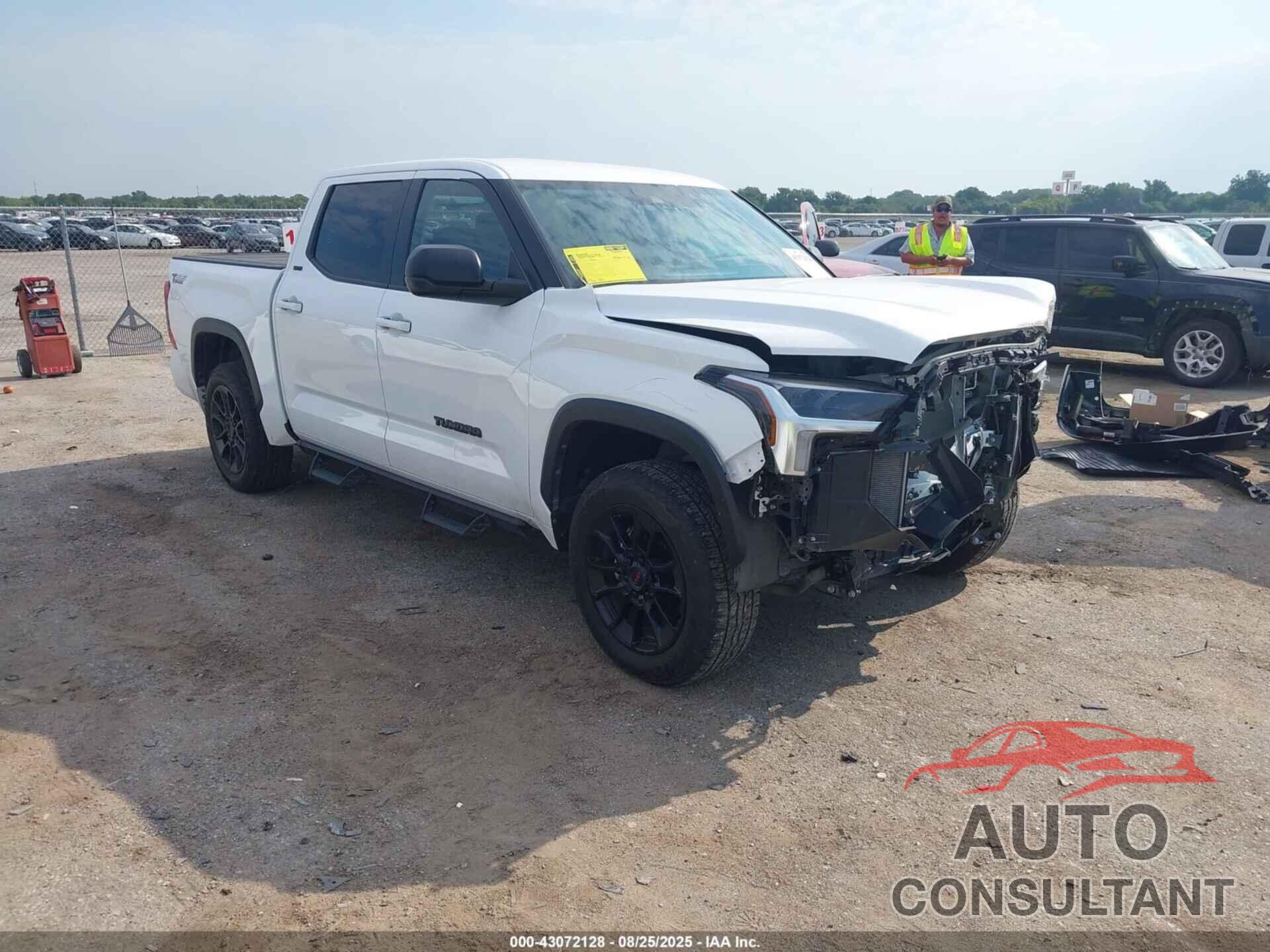 TOYOTA TUNDRA 2024 - 5TFLA5AB5RX031823