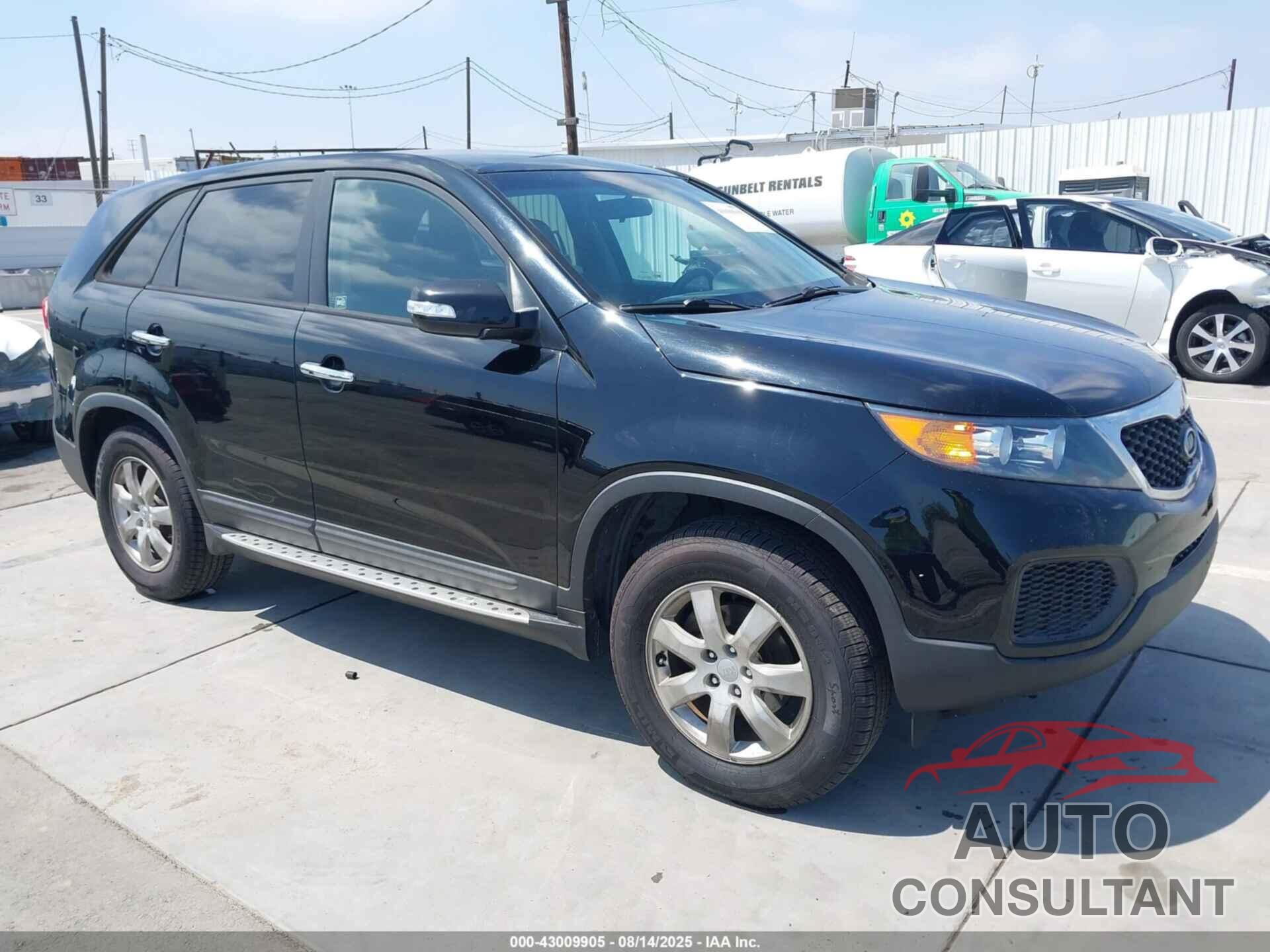 KIA SORENTO 2013 - 5XYKT3A16DG391390