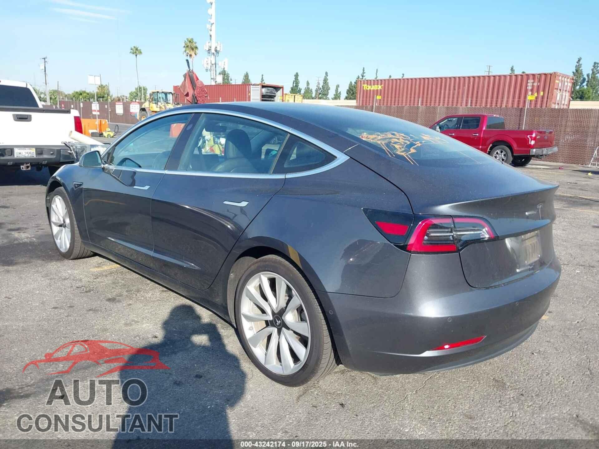 TESLA MODEL 3 2018 - 5YJ3E1EA5JF057402