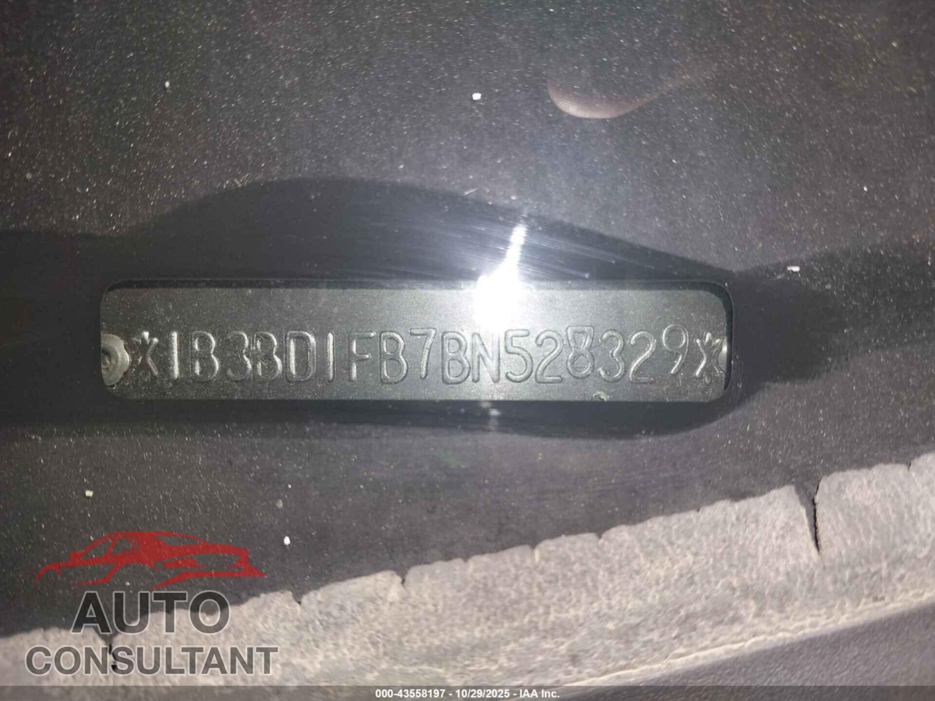 DODGE AVENGER 2011 - 1B3BD1FB7BN528329