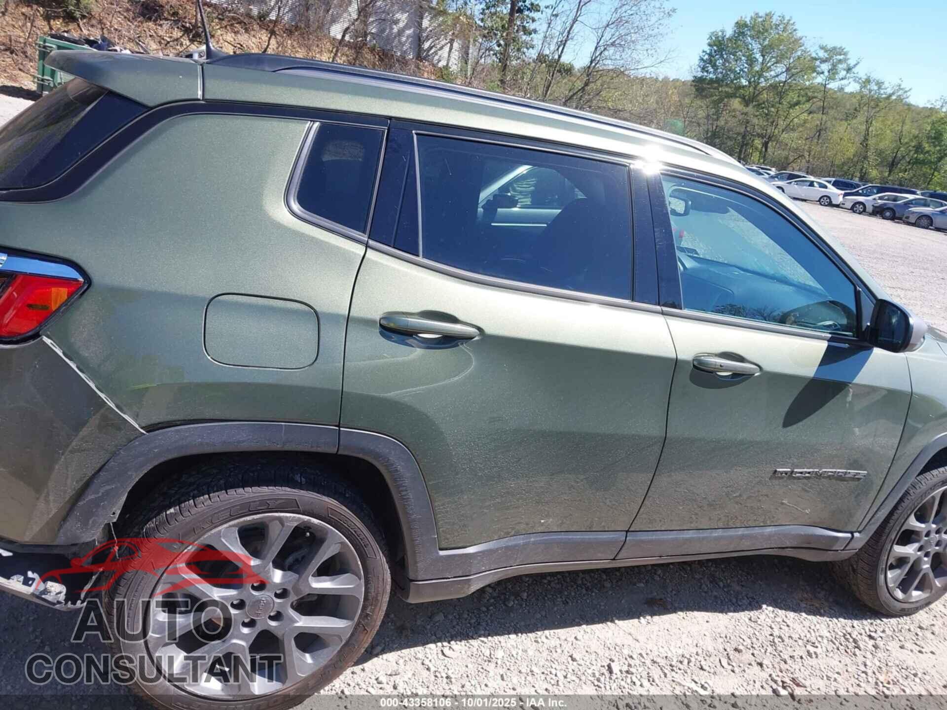 JEEP COMPASS 2021 - 3C4NJDEB7MT557629