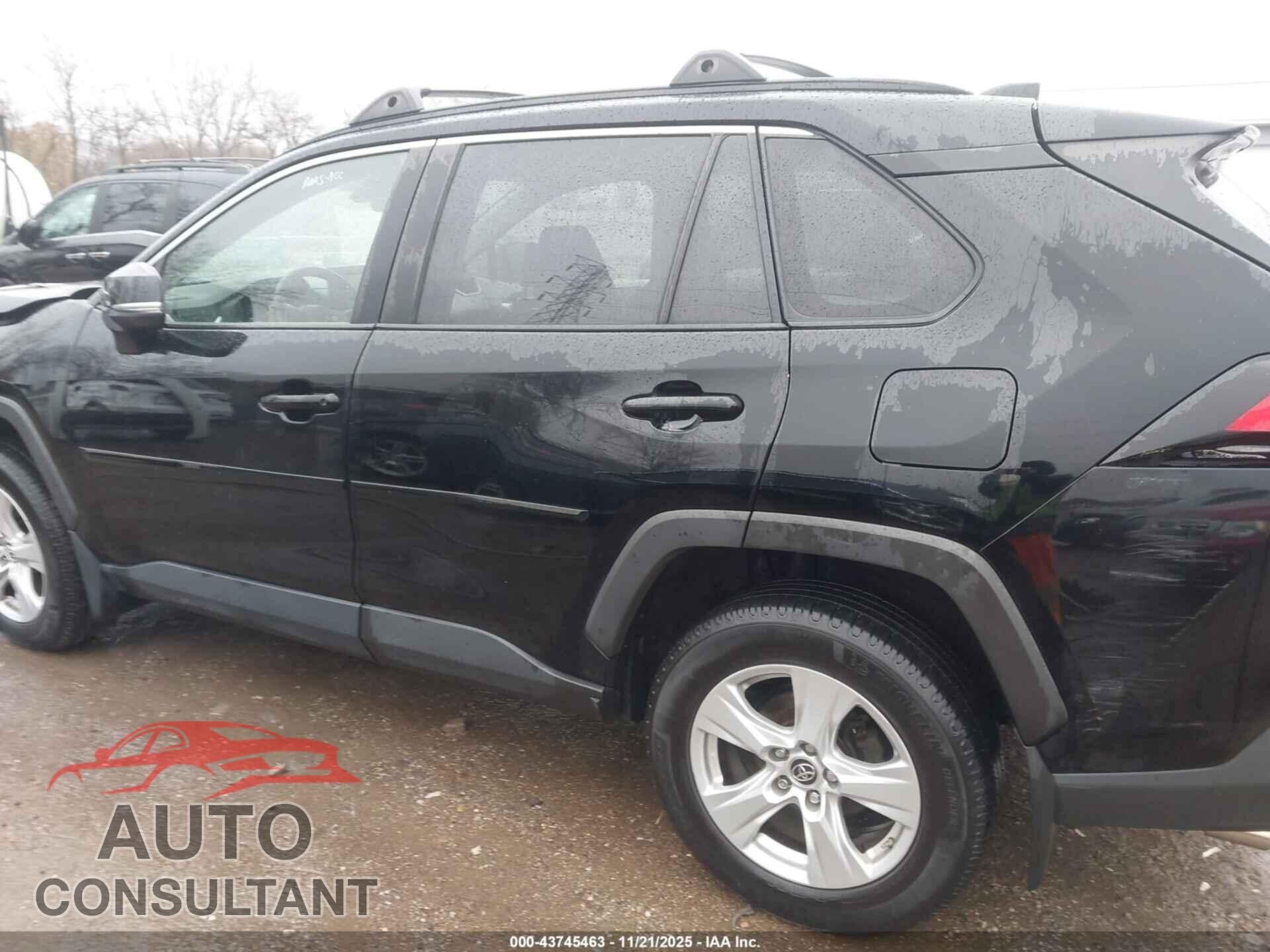 TOYOTA RAV4 2019 - JTMP1RFVXKD518843