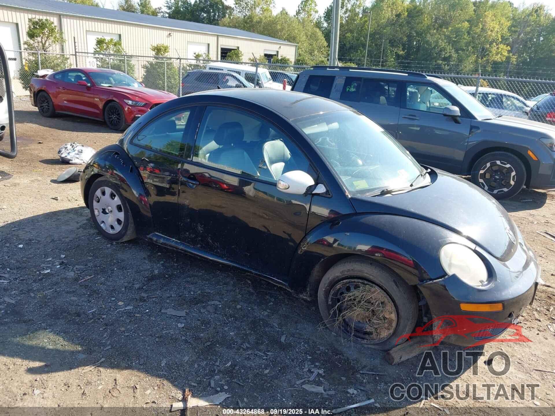 VOLKSWAGEN NEW BEETLE 2010 - 3VWPG3AG2AM036193
