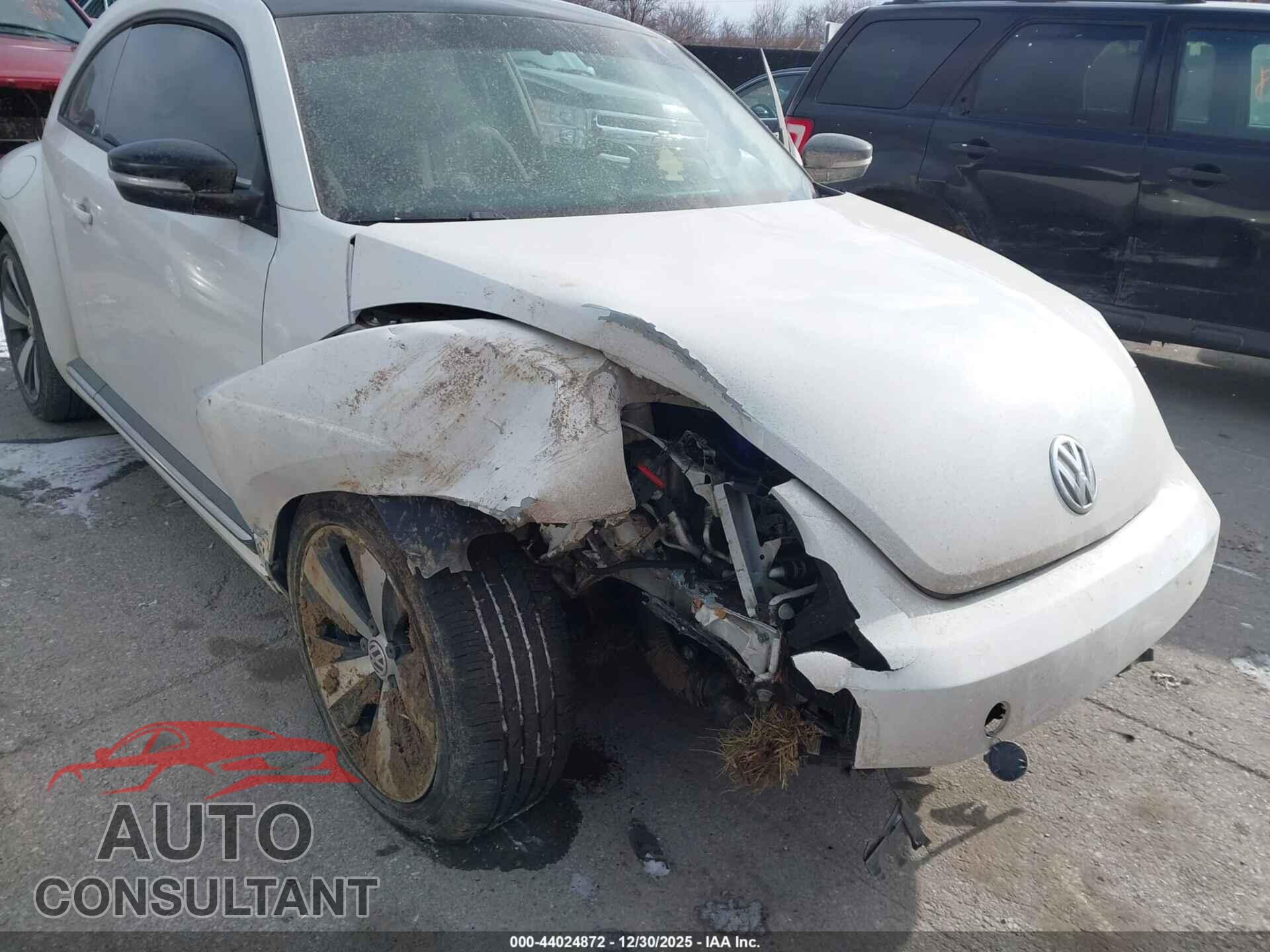 VOLKSWAGEN BEETLE 2012 - 3VWVA7AT2CM665212