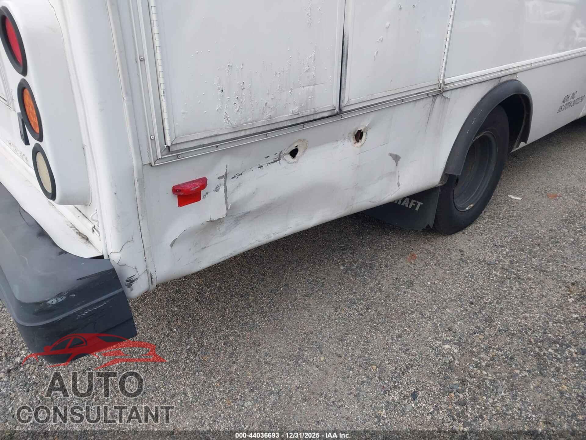 FORD E-350 CUTAWAY 2010 - 1FDEE3FP2ADA09852