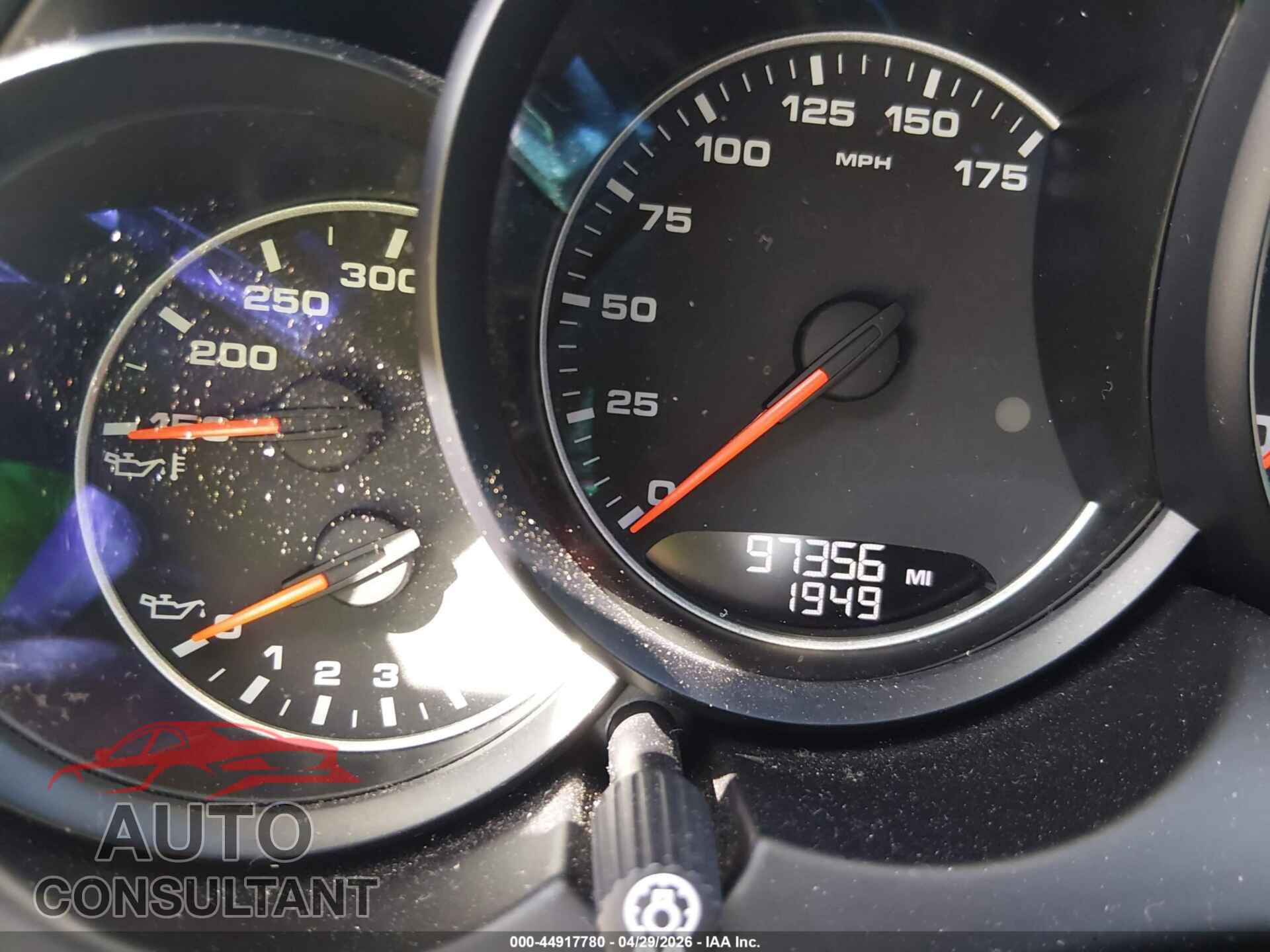 PORSCHE CAYENNE 2016 - WP1AA2A28GKA12813