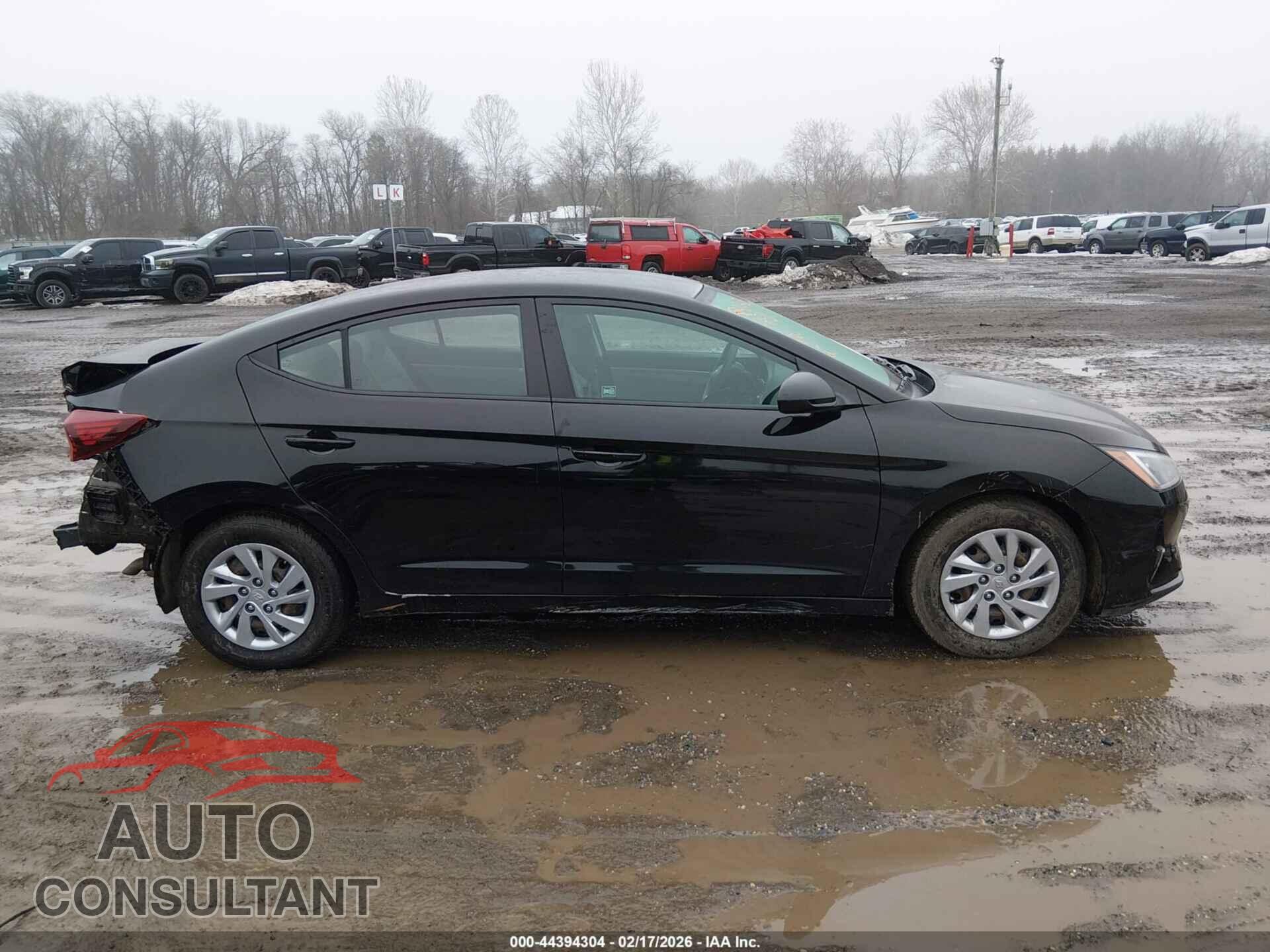HYUNDAI ELANTRA 2019 - KMHD74LF8KU783077