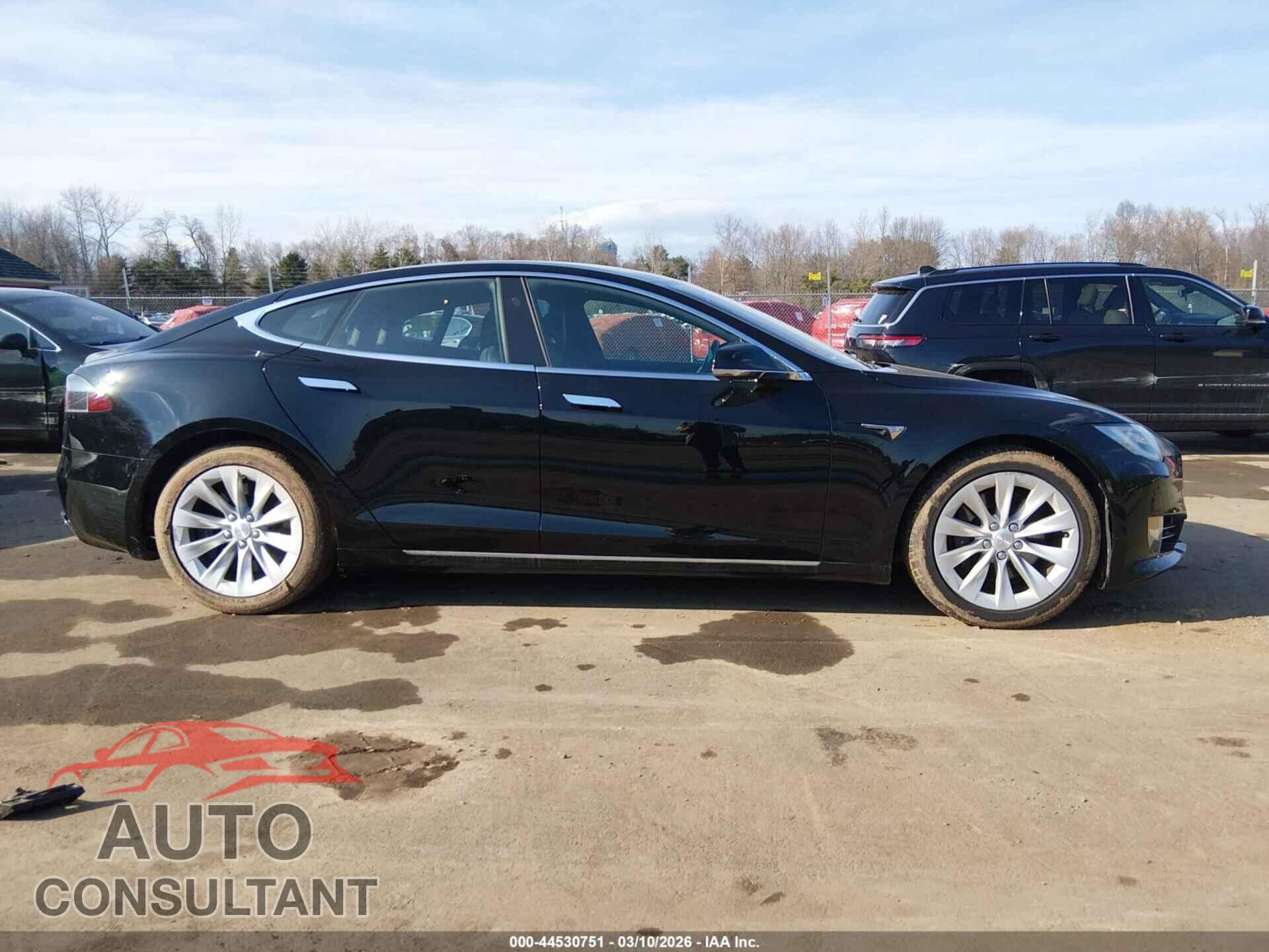 TESLA MODEL S 2017 - 5YJSA1E10HF210494