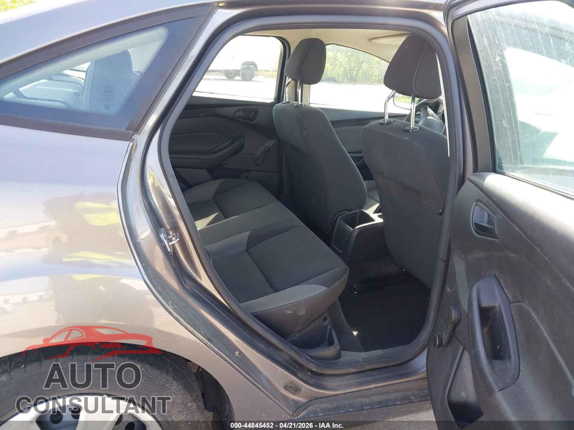 FORD FOCUS 2012 - 1FAHP3E27CL429073