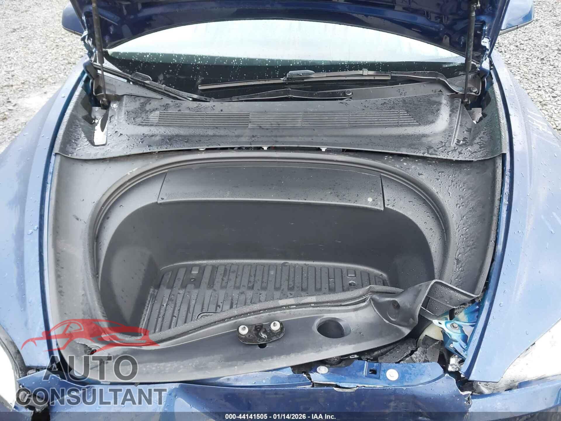 TESLA MODEL 3 2024 - 5YJ3E1EB3RF816178