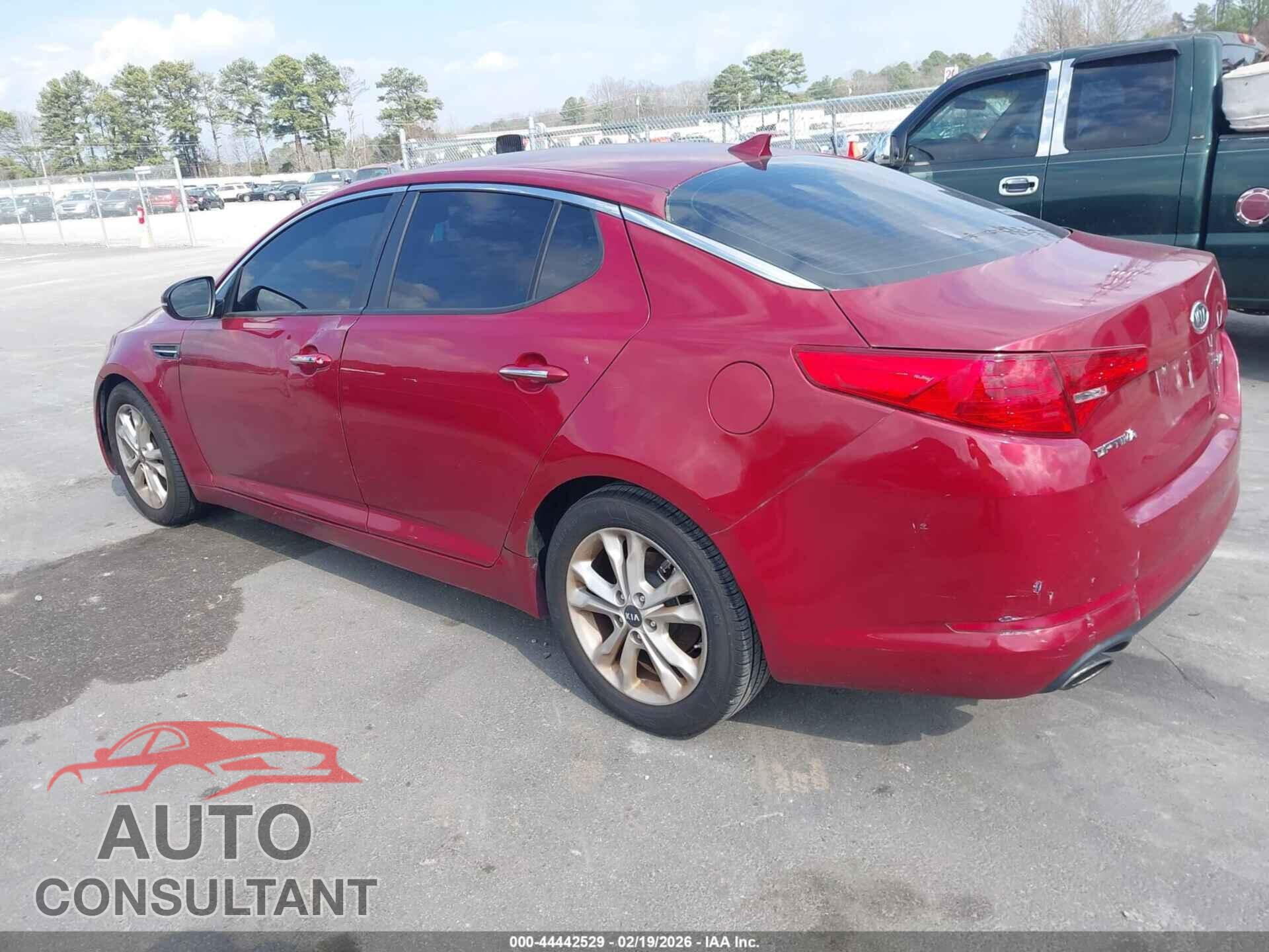 KIA OPTIMA 2011 - KNAGN4A78B5081917