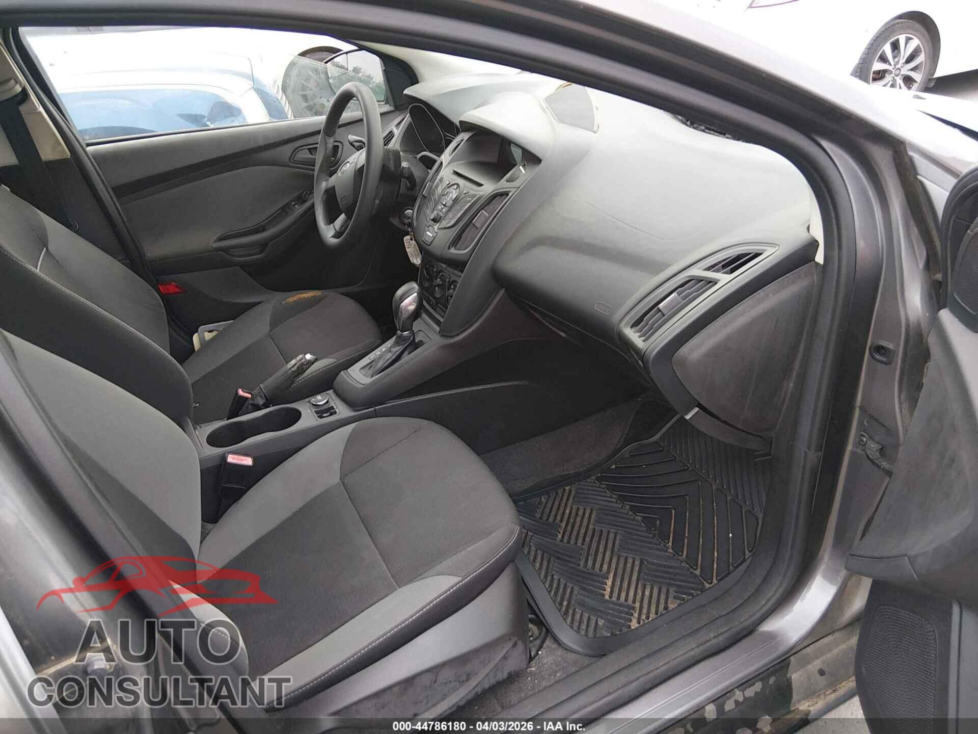FORD FOCUS 2012 - 1FAHP3E2XCL174192