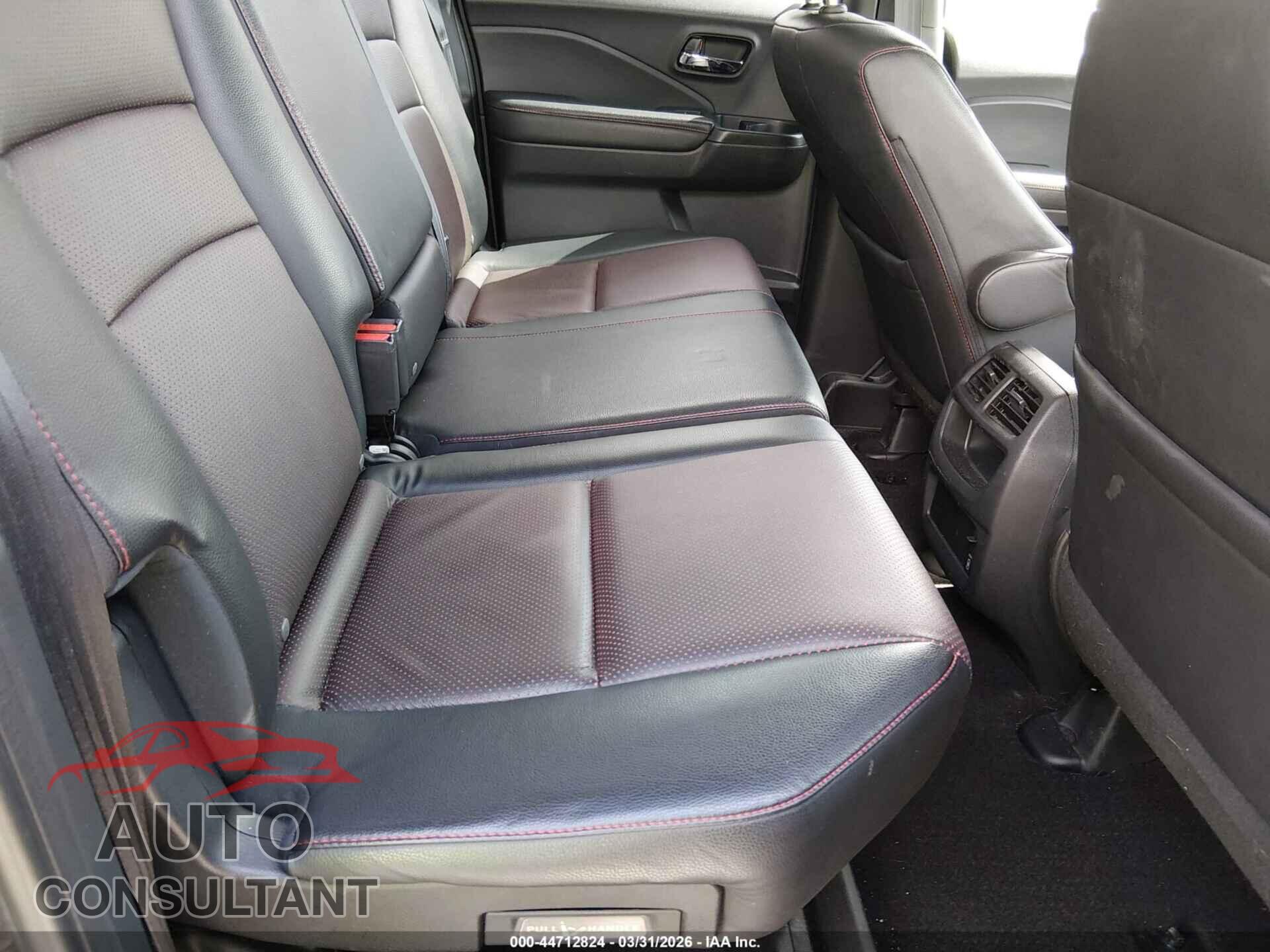 HONDA RIDGELINE 2017 - 5FPYK3F8XHB026492