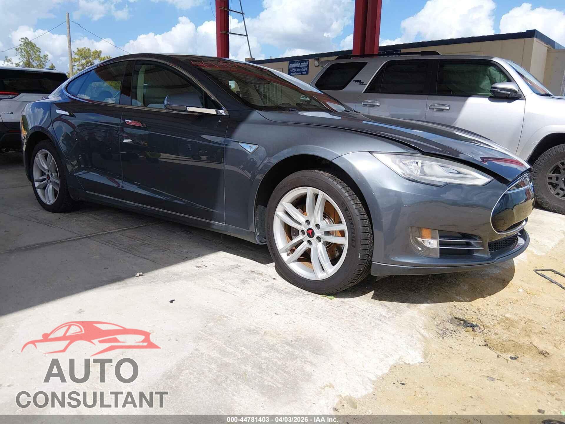 TESLA MODEL S 2013 - 5YJSA1AC2DFP10769
