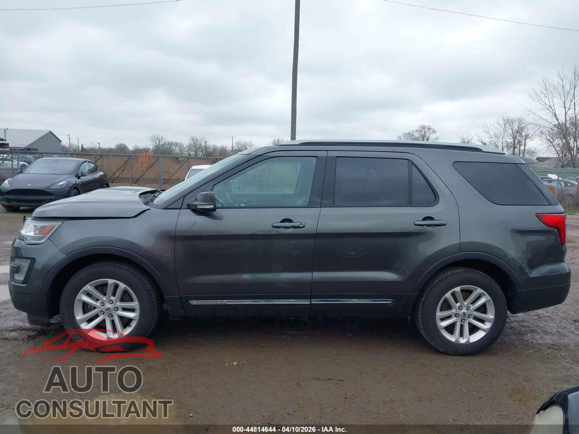 FORD EXPLORER 2017 - 1FM5K7D8XHGB72124