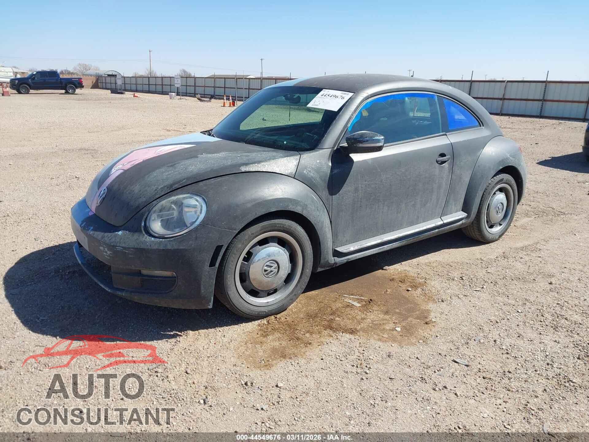 VOLKSWAGEN BEETLE 2012 - 3VWJP7AT2CM639853