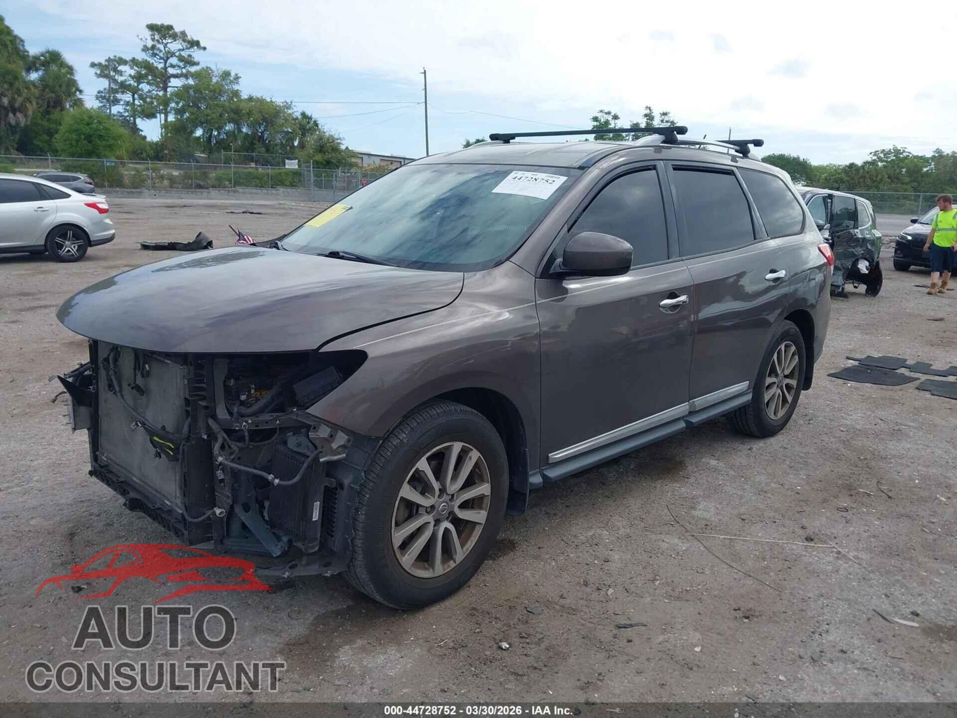 NISSAN PATHFINDER 2015 - 5N1AR2MN0FC692159