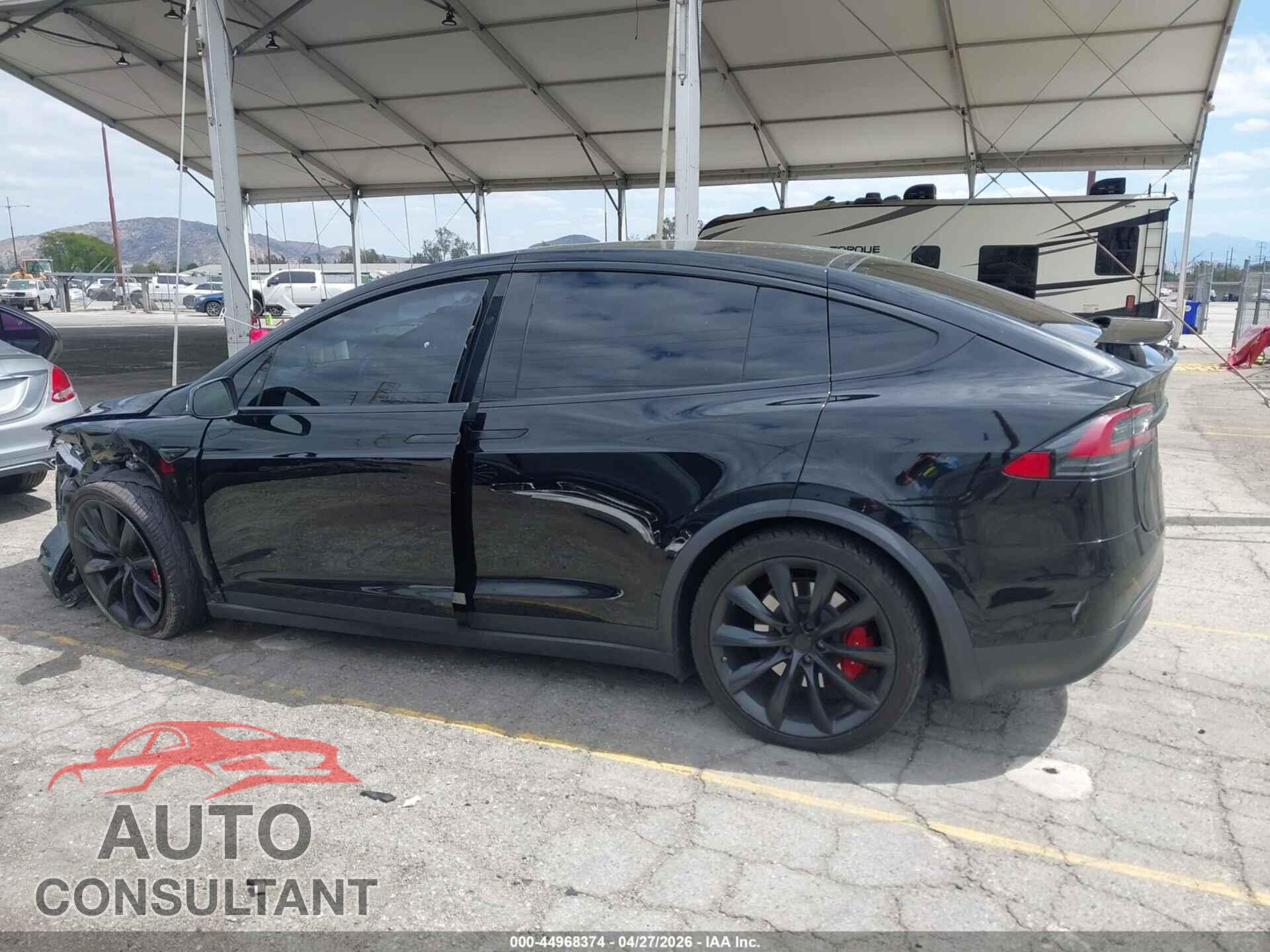 TESLA MODEL X 2018 - 5YJXCBE21JF142808