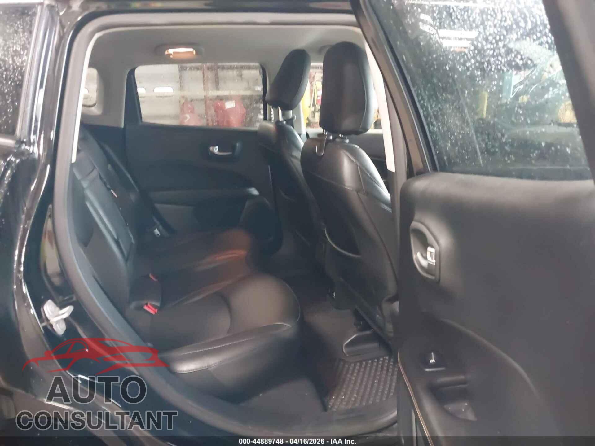 JEEP COMPASS 2019 - 3C4NJDBB6KT656007