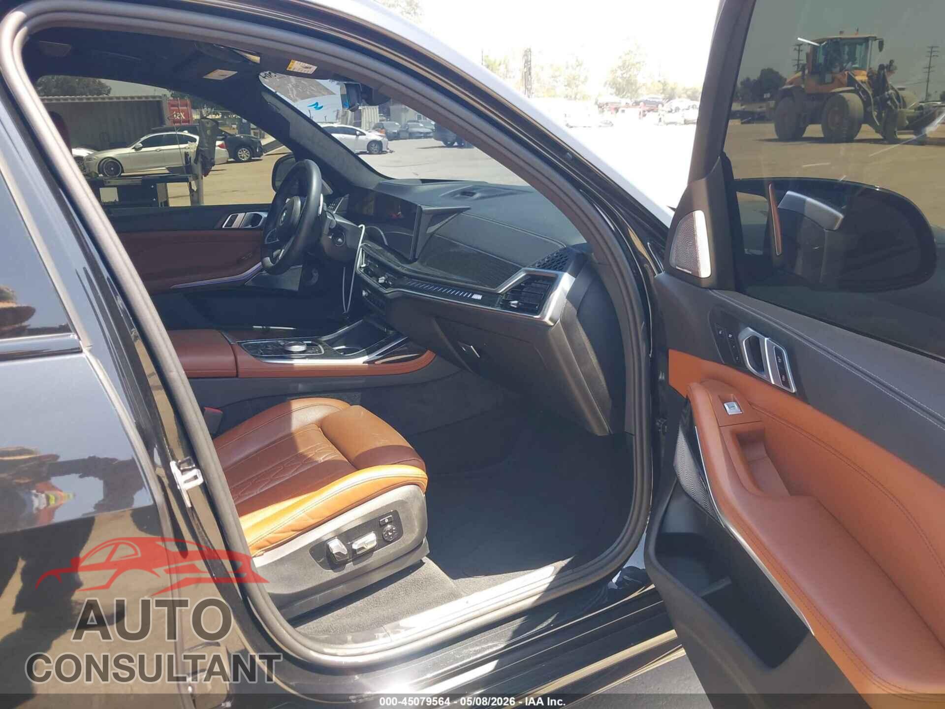 BMW X7 2025 - 5UX33EM00S9W92706