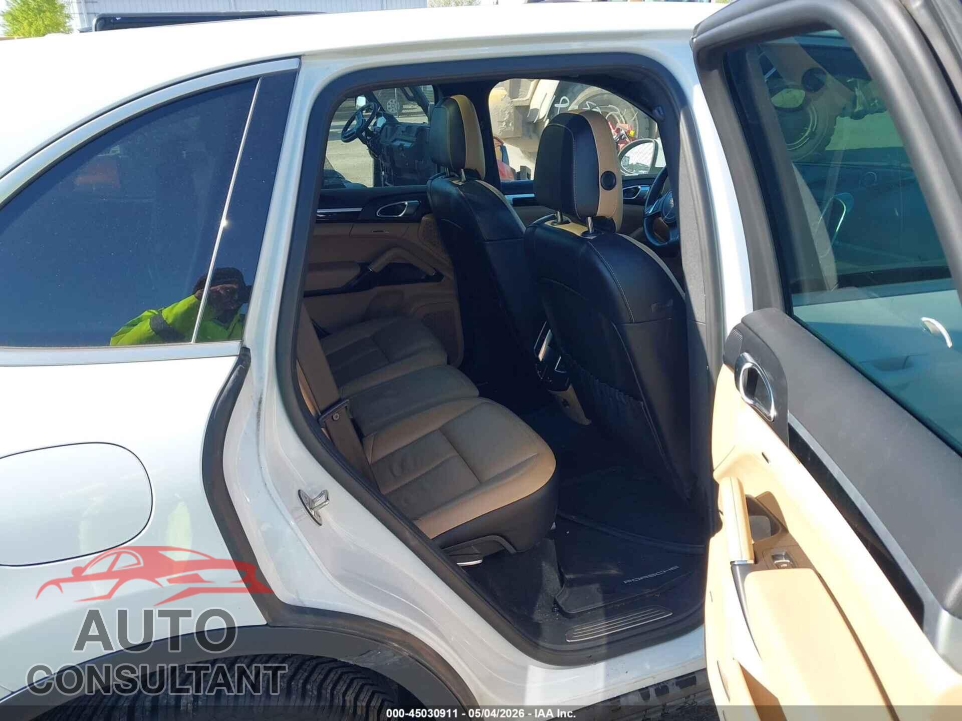 PORSCHE CAYENNE 2014 - WP1AF2A2XELA44509