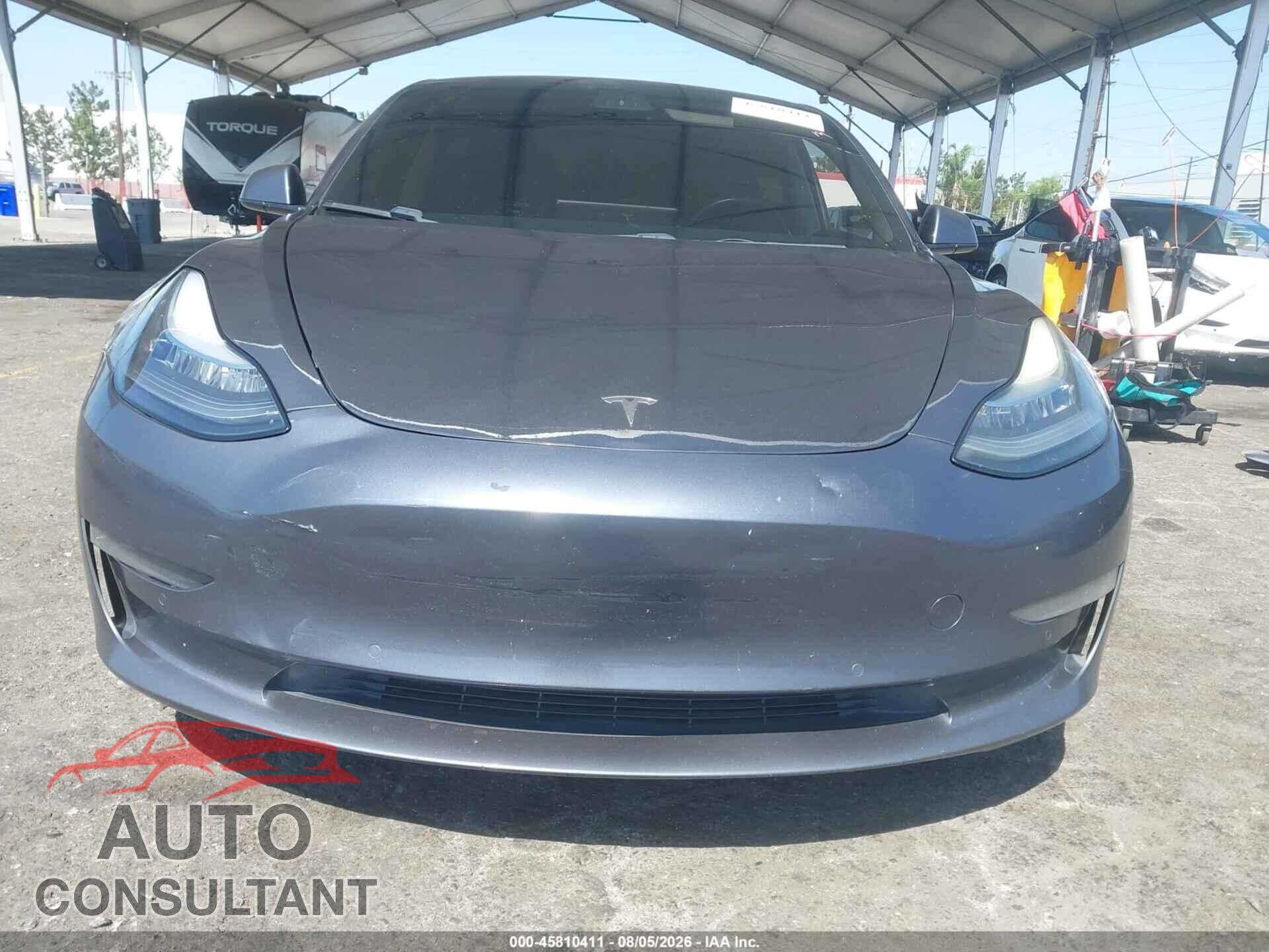 TESLA MODEL 3 2018 - 5YJ3E1EA9JF045401