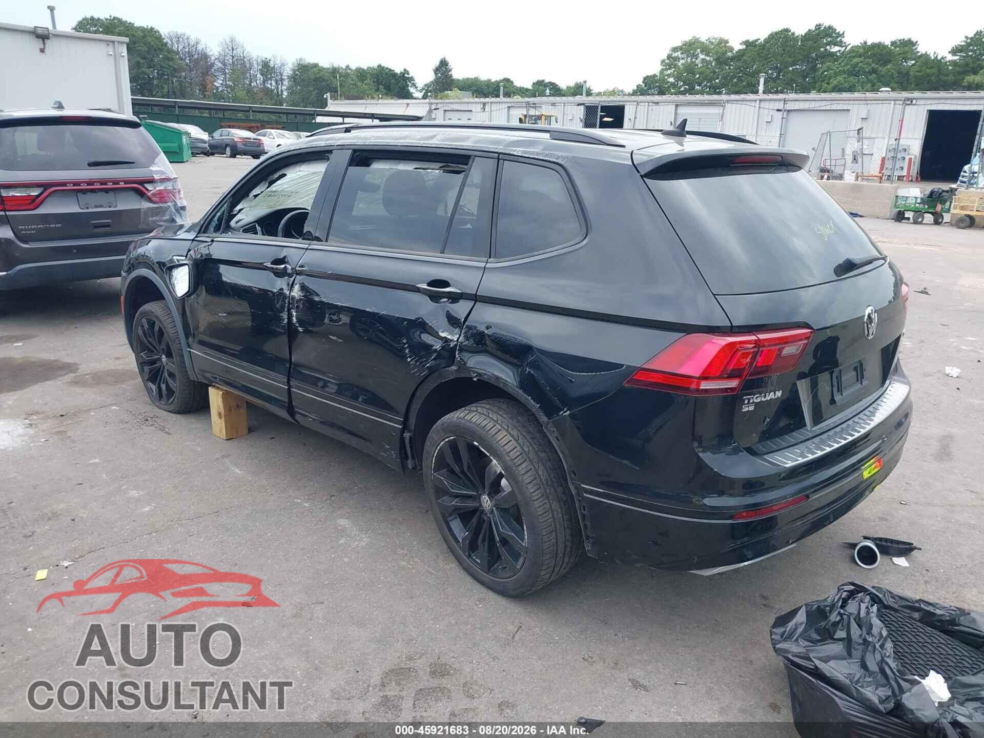 VOLKSWAGEN TIGUAN 2021 - 3VV2B7AX6MM093473