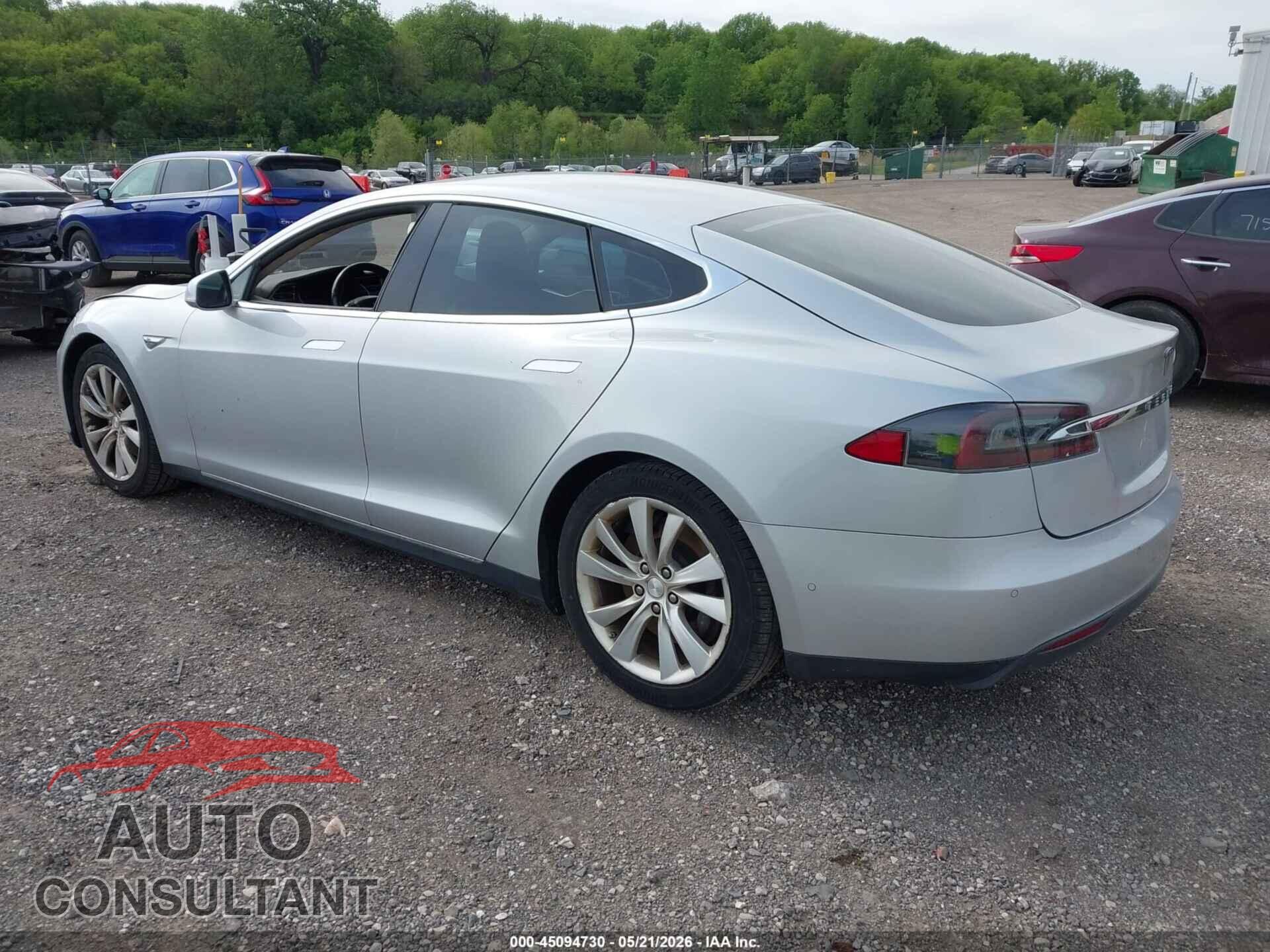 TESLA MODEL S 2016 - 5YJSA1E2XGF130207