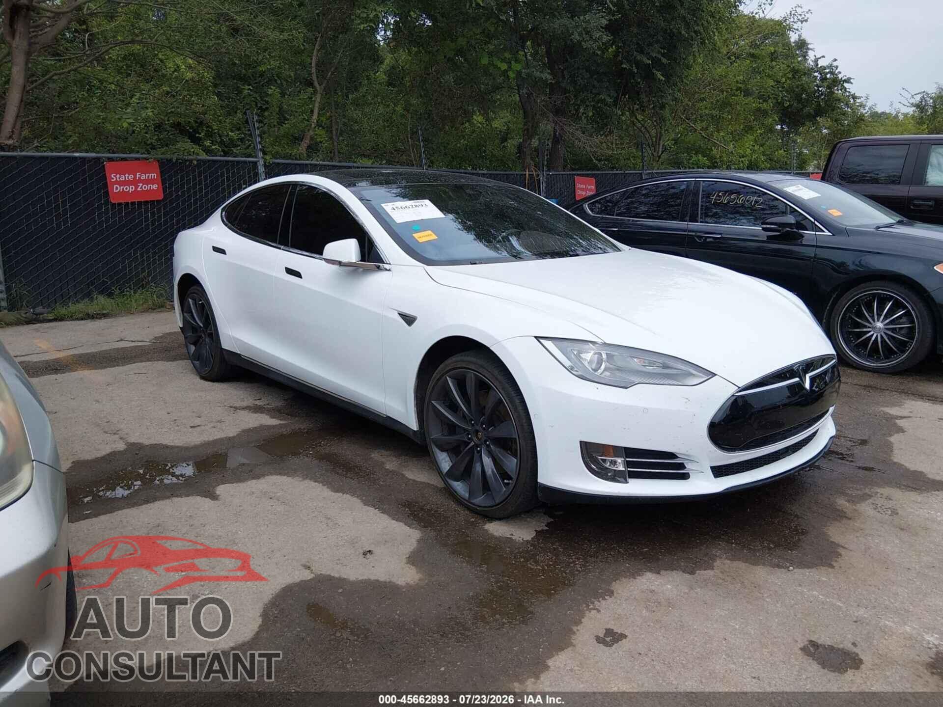 TESLA MODEL S 2015 - 5YJSA1E21FF112046