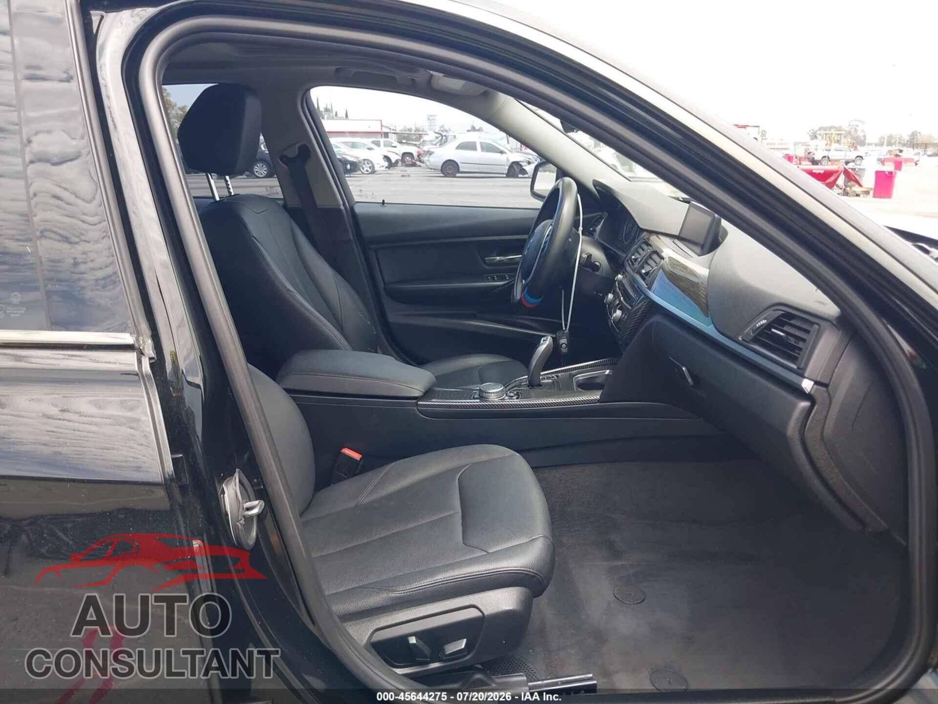 BMW 328I 2015 - WBA3C1C50FK118903