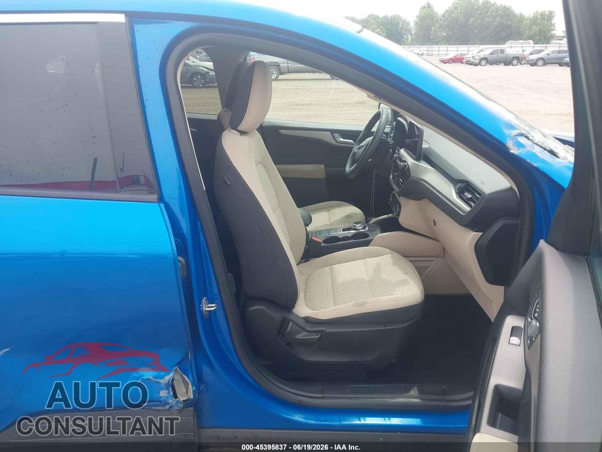 FORD ESCAPE 2020 - 1FMCU0G6XLUA92982
