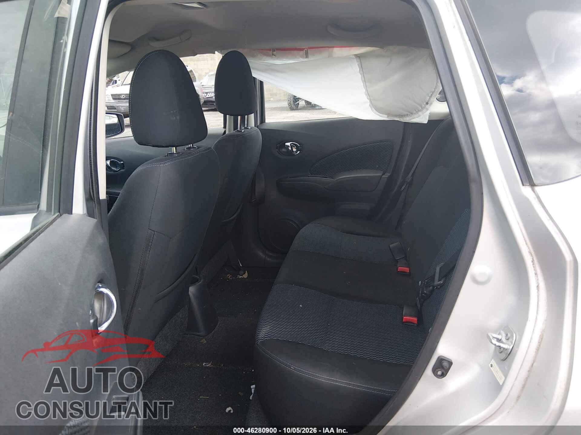 NISSAN VERSA NOTE 2015 - 3N1CE2CP6FL413574